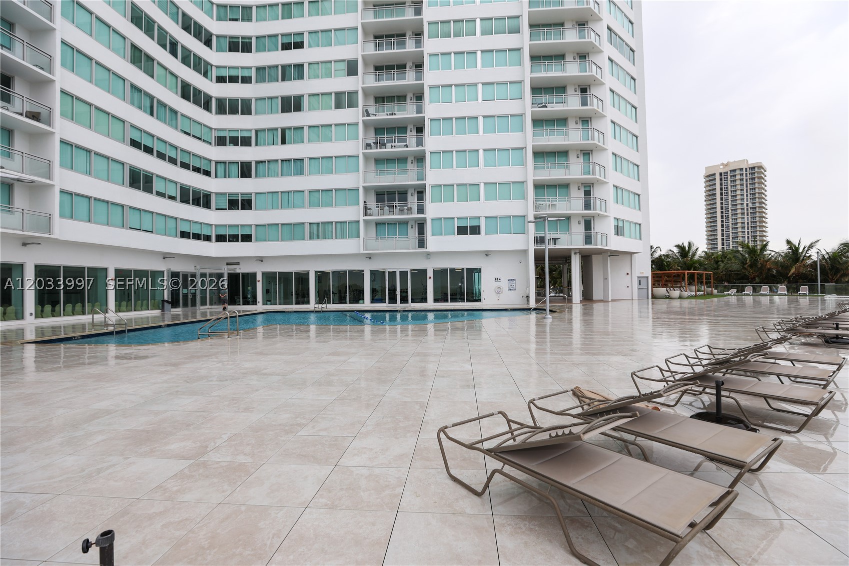 BURLEIGH HOUSE CONDO - Residential