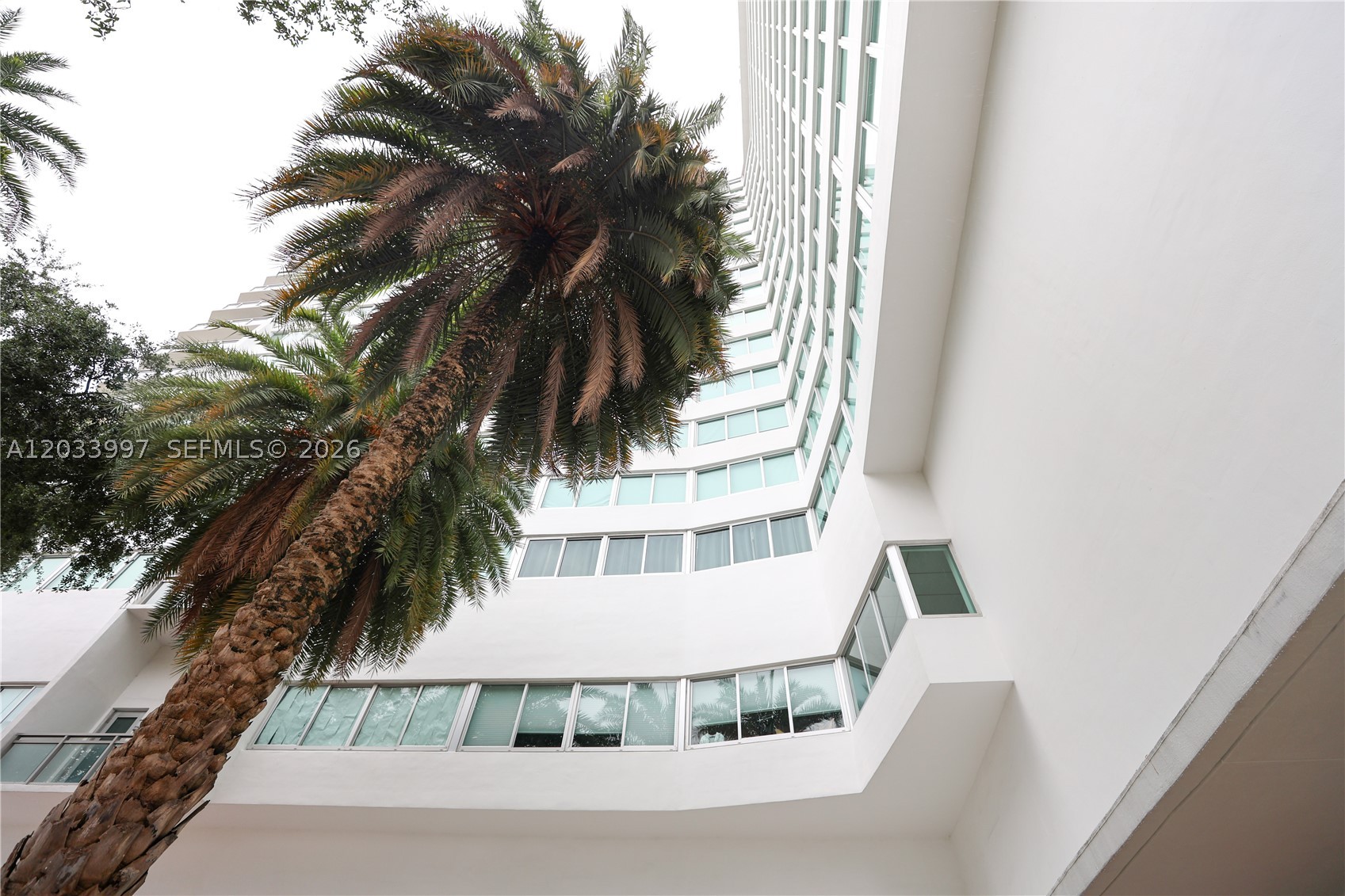 BURLEIGH HOUSE CONDO - Residential