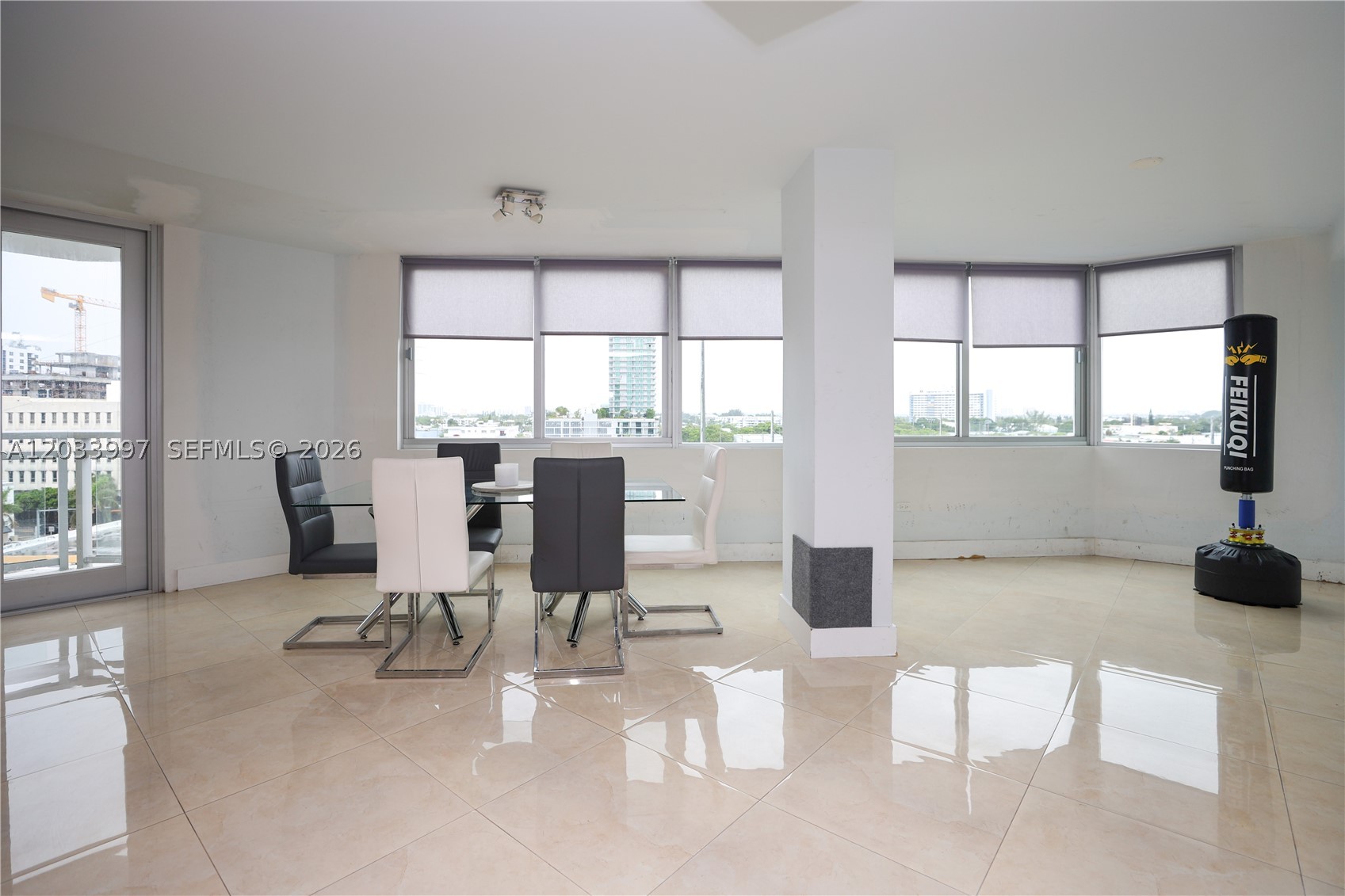 BURLEIGH HOUSE CONDO - Residential