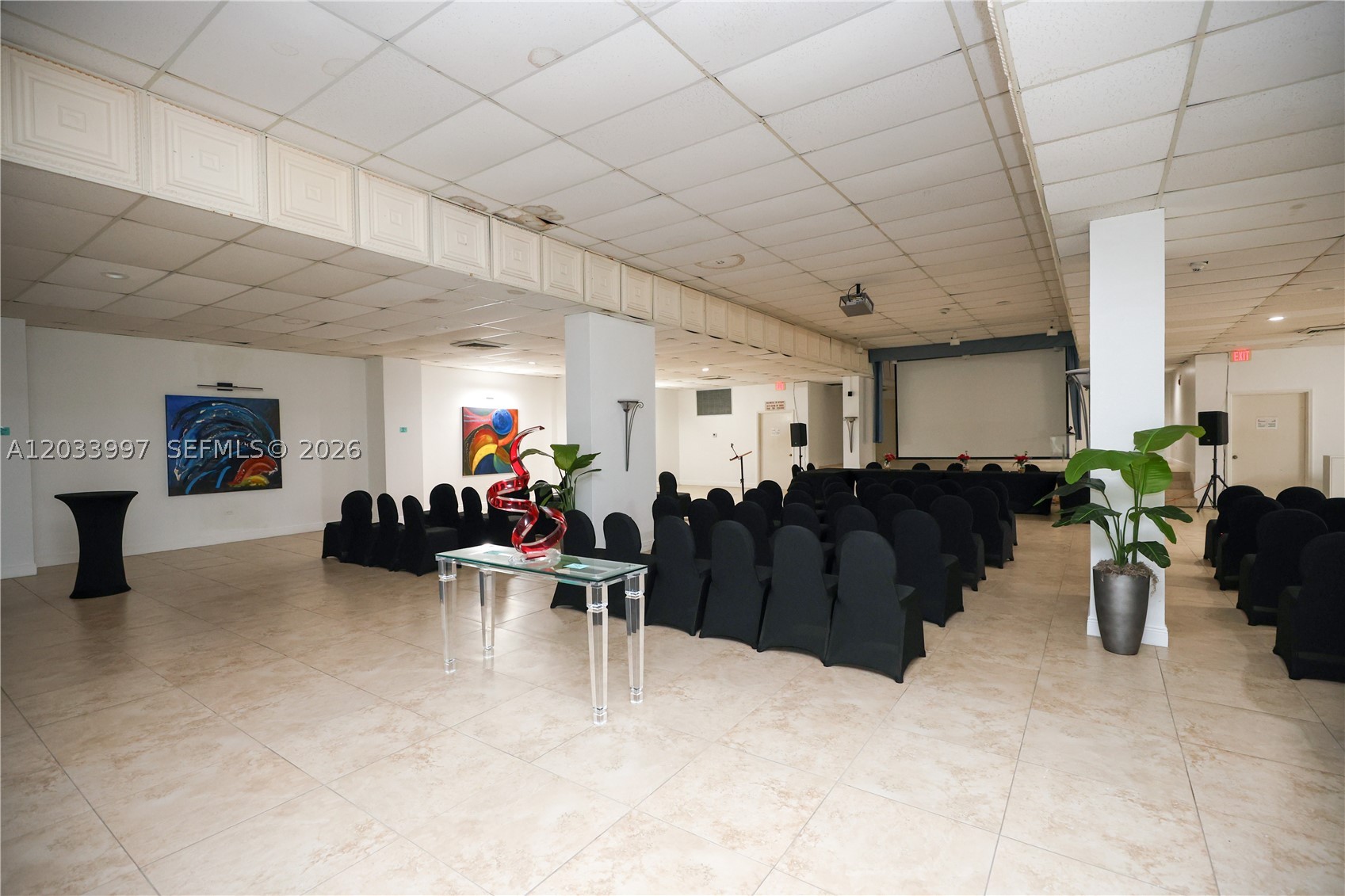 BURLEIGH HOUSE CONDO - Residential