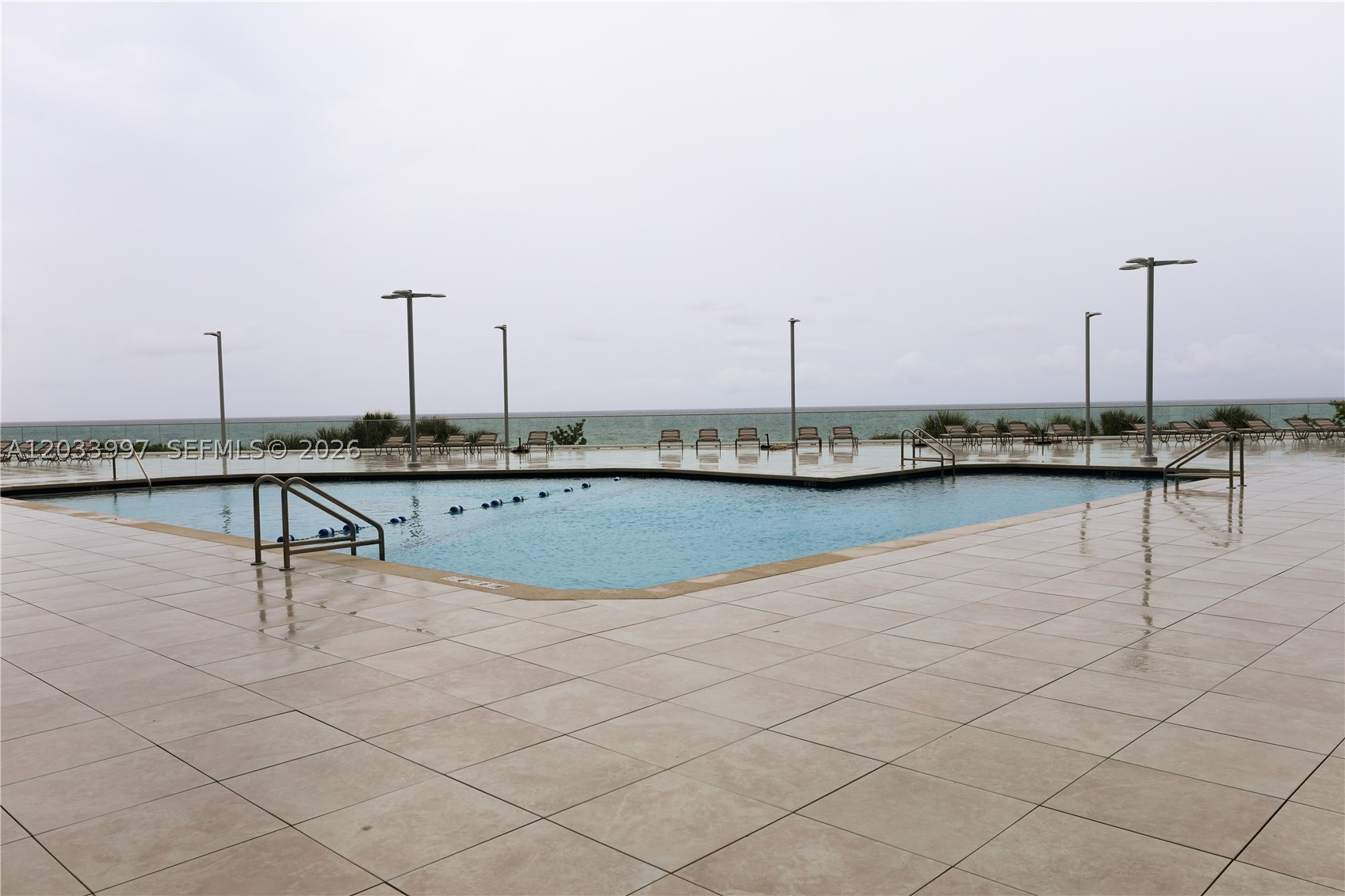 BURLEIGH HOUSE CONDO - Residential