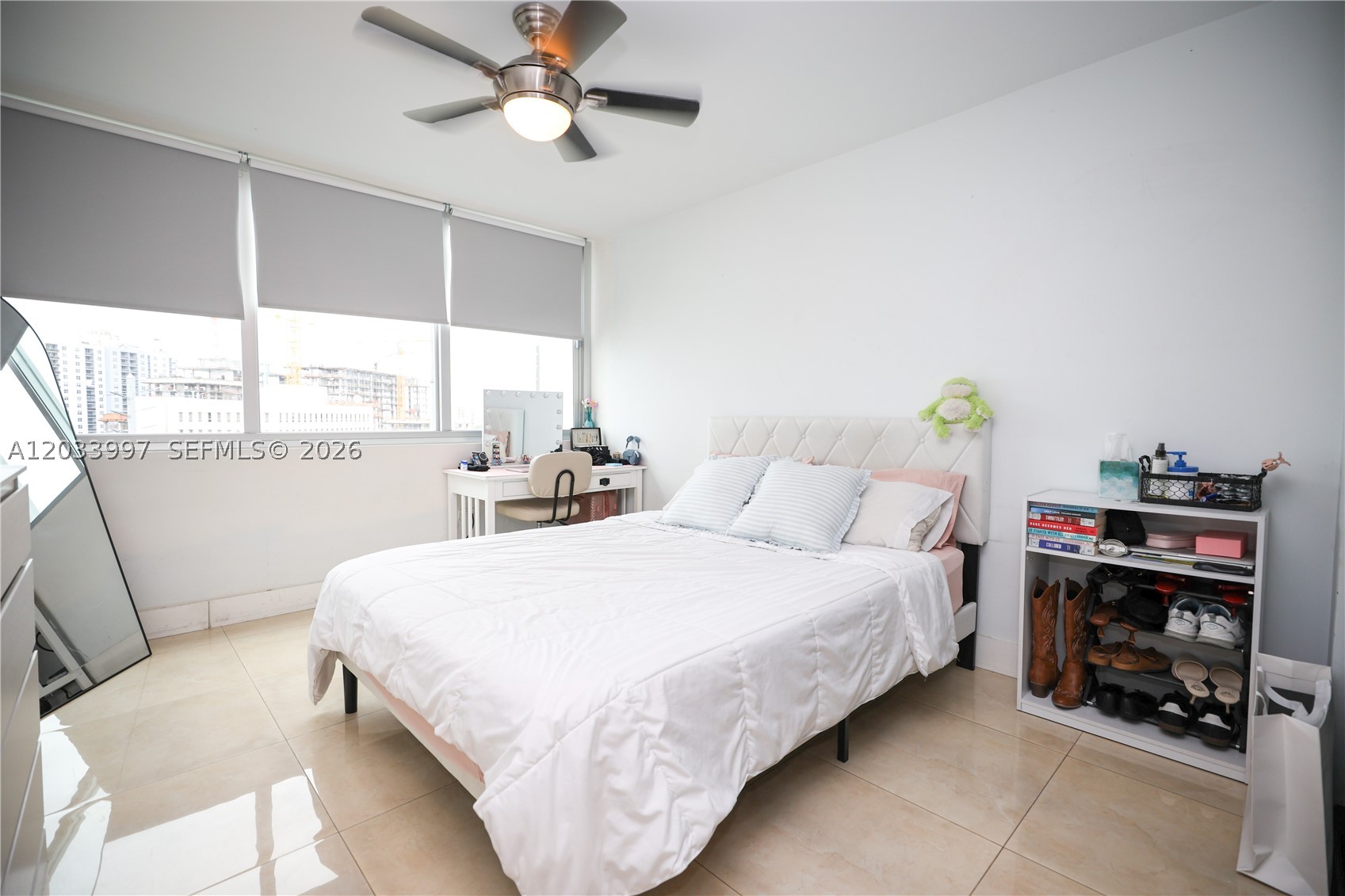 BURLEIGH HOUSE CONDO - Residential