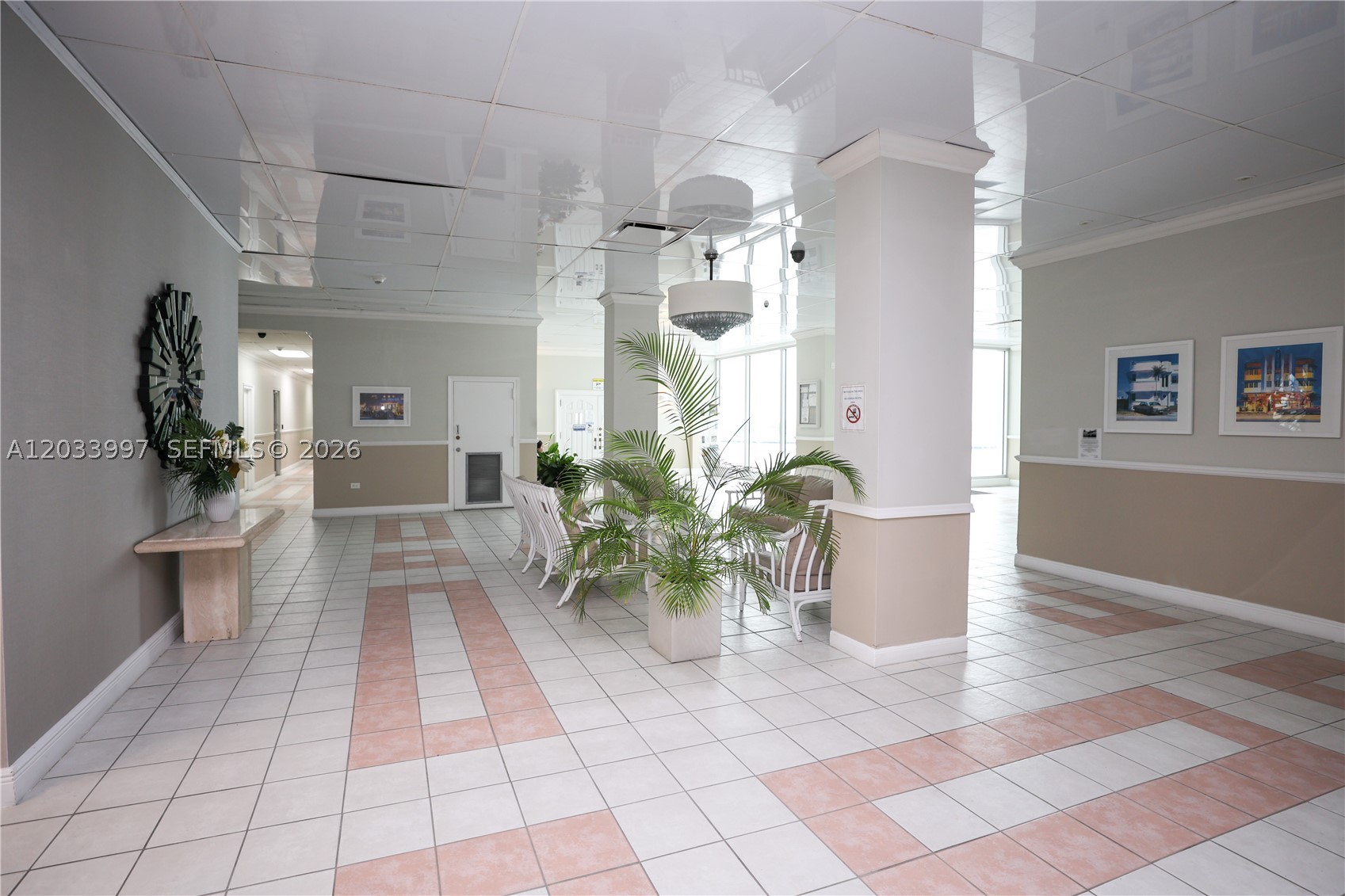 BURLEIGH HOUSE CONDO - Residential