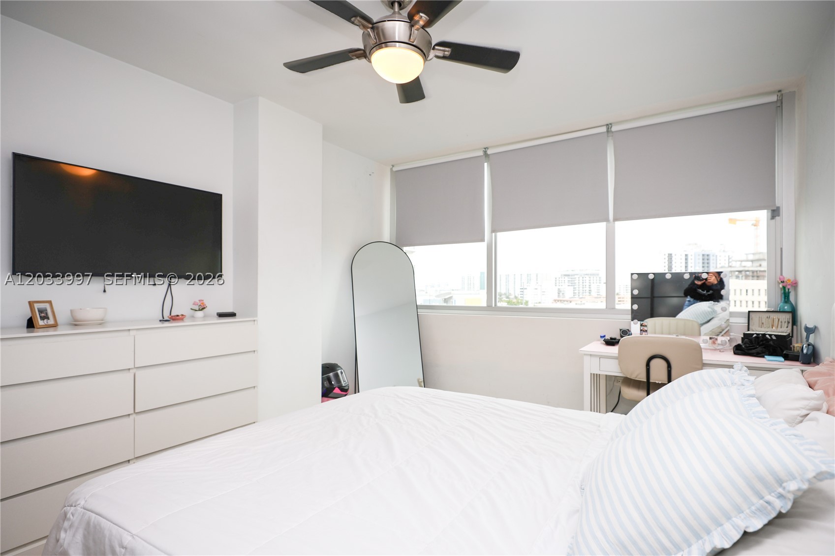 BURLEIGH HOUSE CONDO - Residential