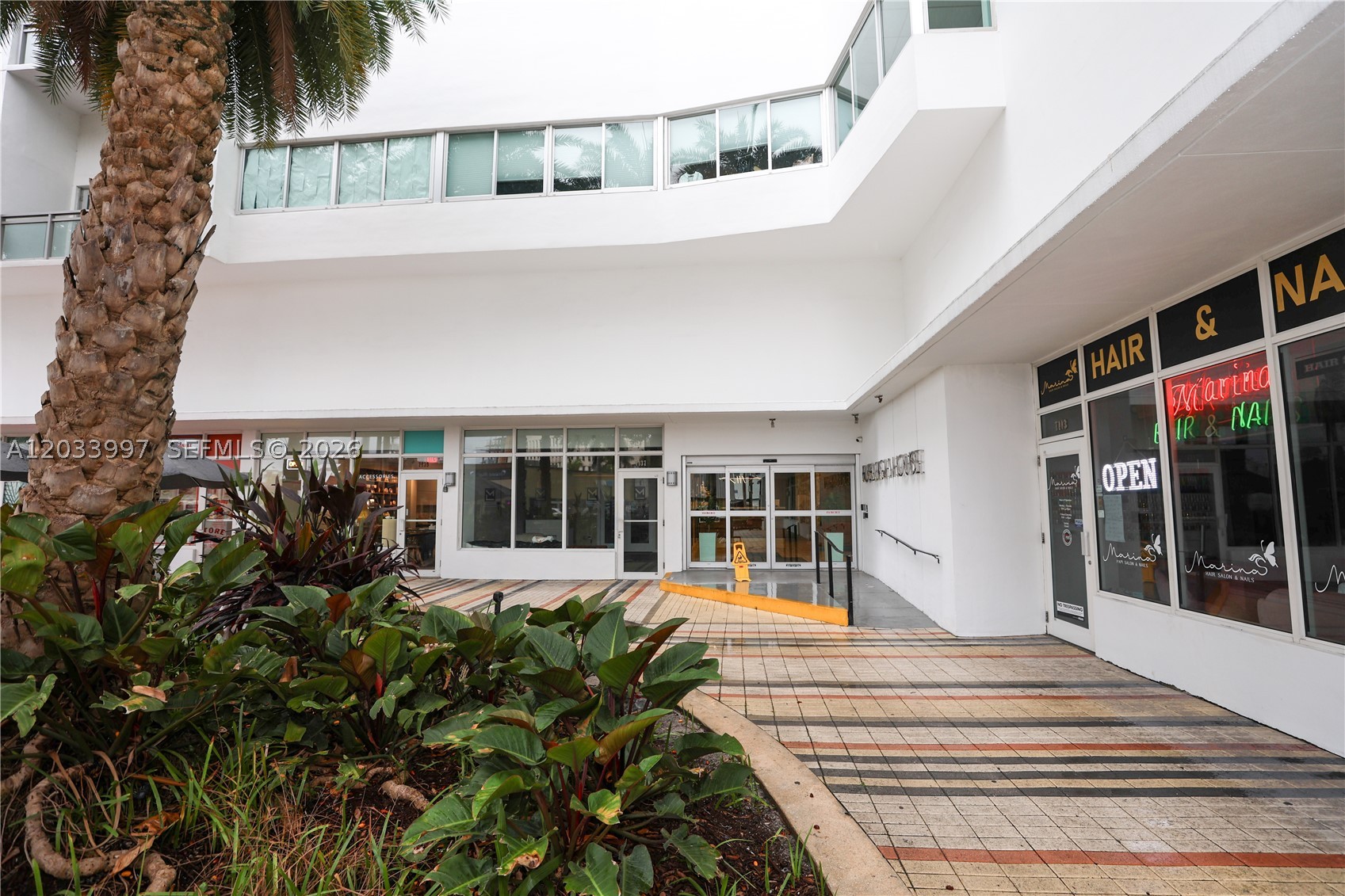 BURLEIGH HOUSE CONDO - Residential