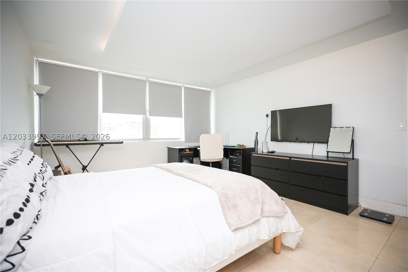 BURLEIGH HOUSE CONDO - Residential