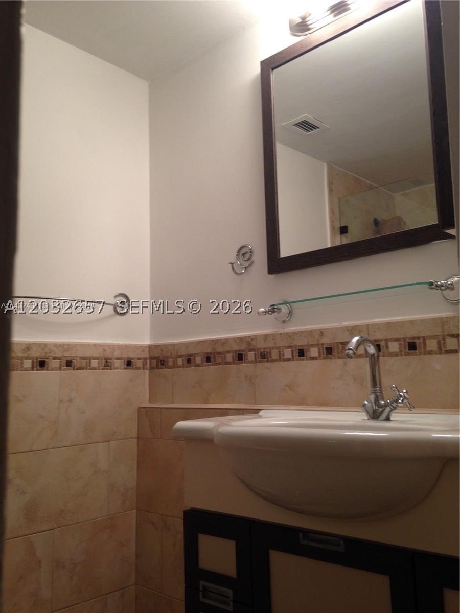 PARKVIEW POINT CONDO - Residential