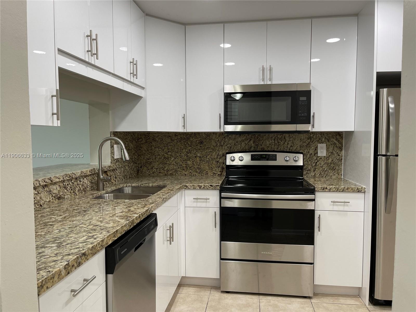 GARDENS OF KENDALL SOUTH - Residential Lease