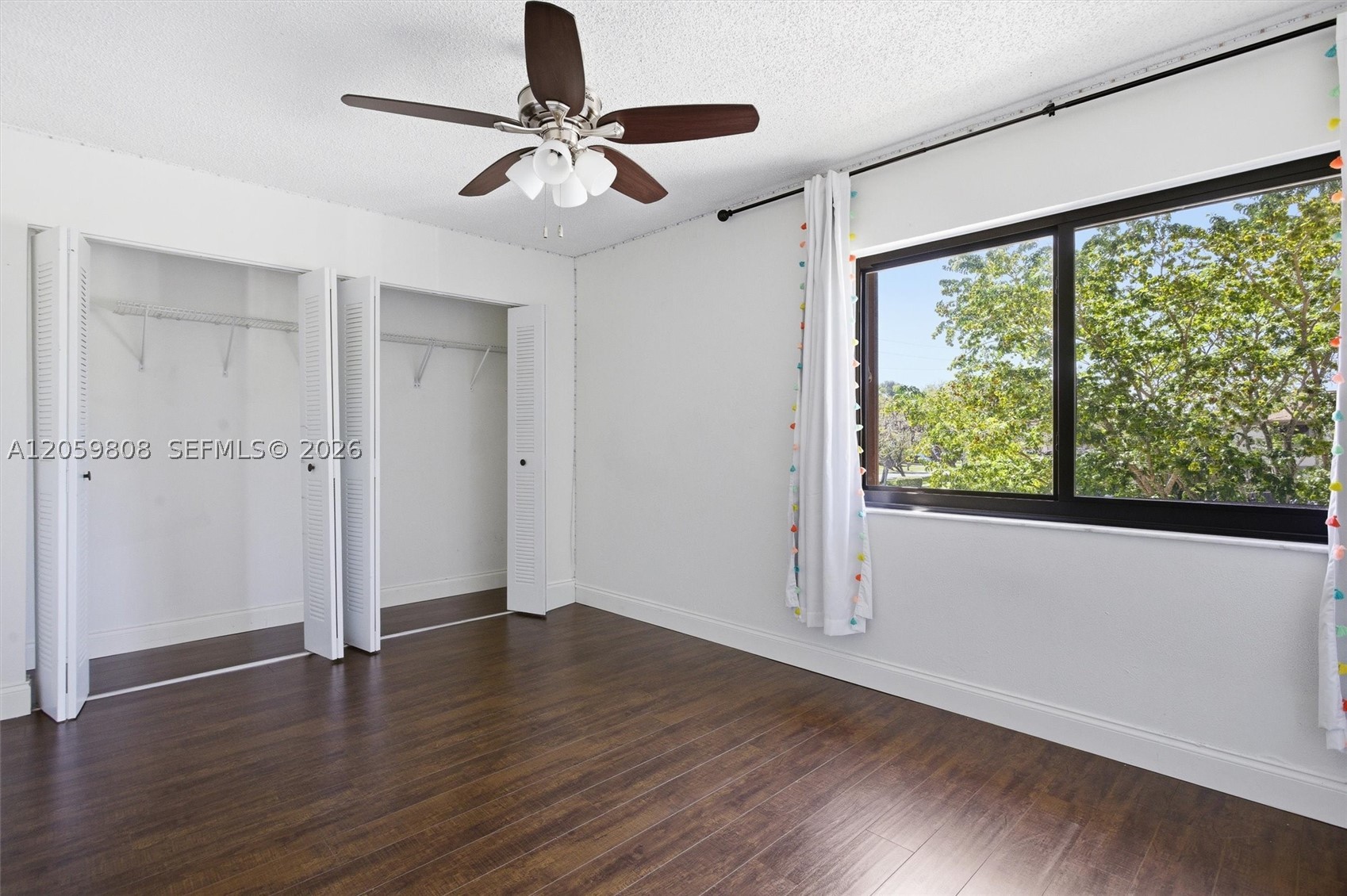 COUNTRY SQUIRE TOWNHOMES - Residential