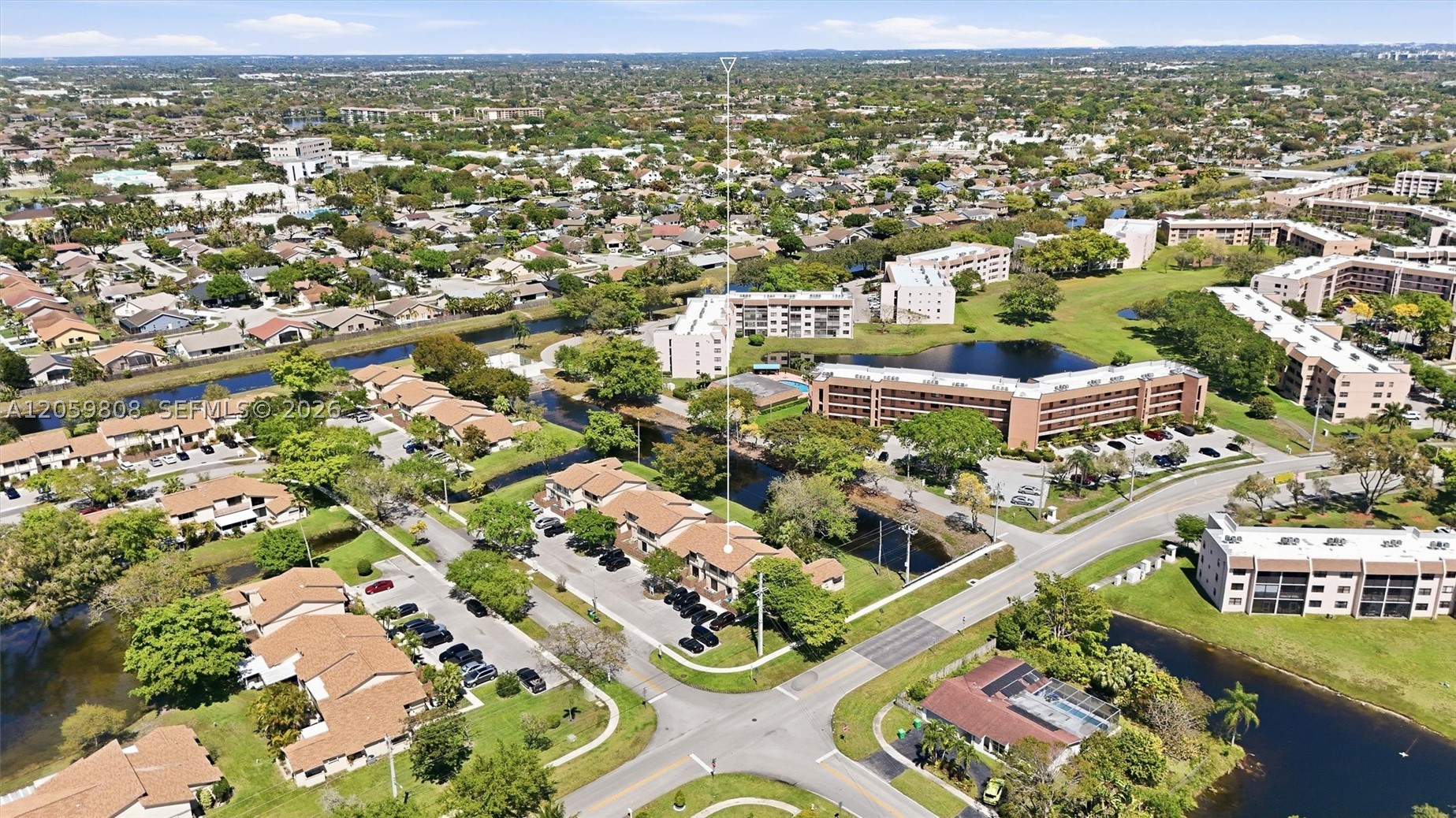 COUNTRY SQUIRE TOWNHOMES - Residential