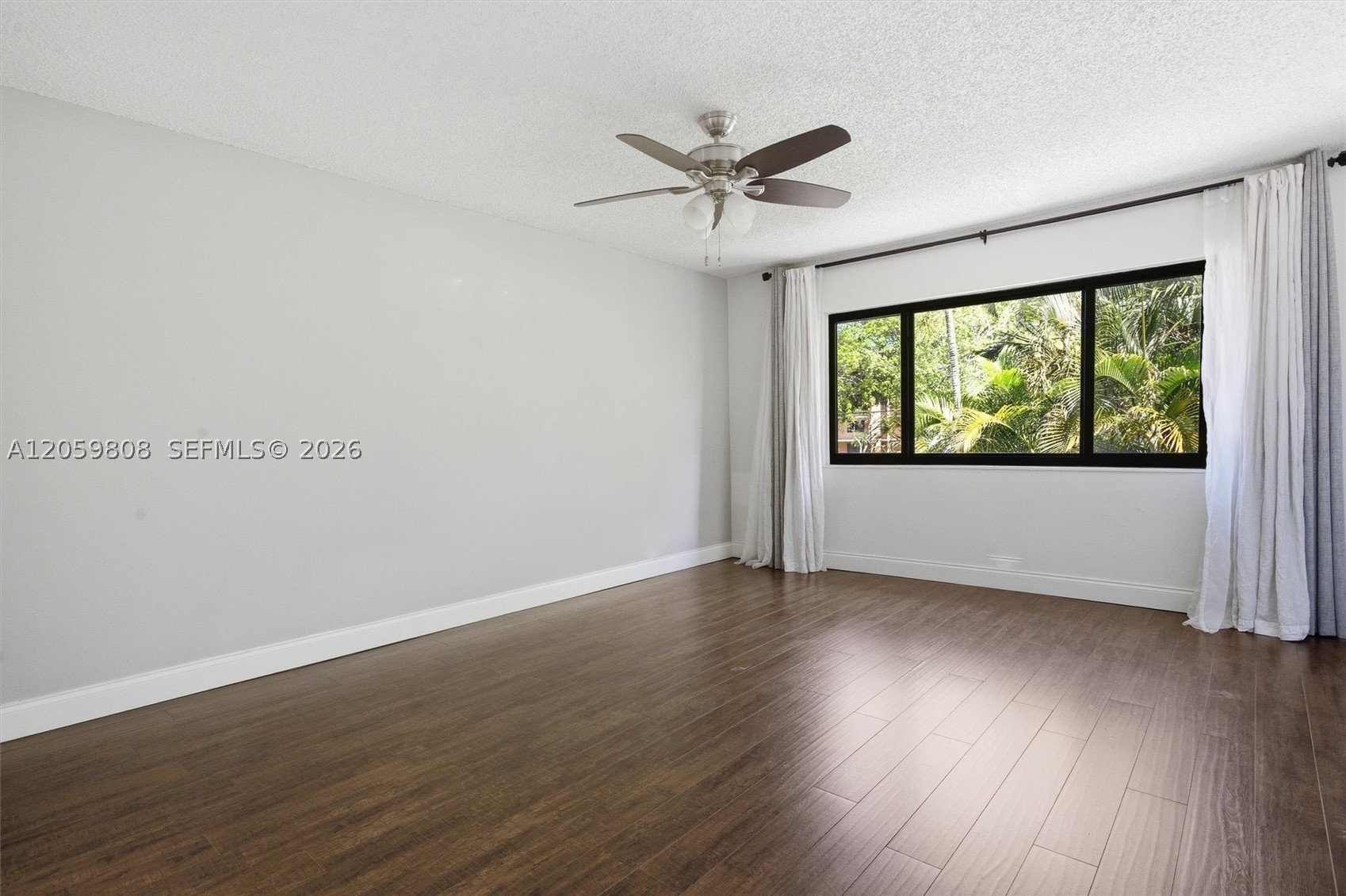 COUNTRY SQUIRE TOWNHOMES - Residential