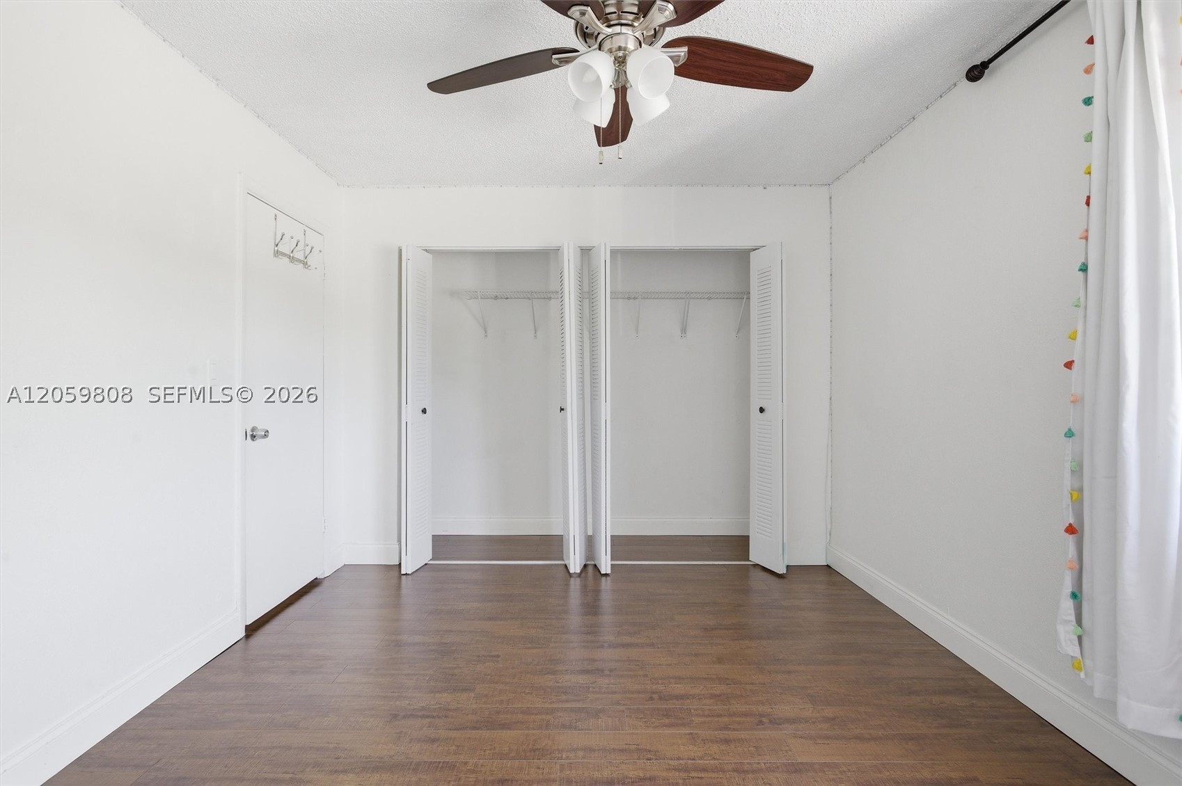 COUNTRY SQUIRE TOWNHOMES - Residential