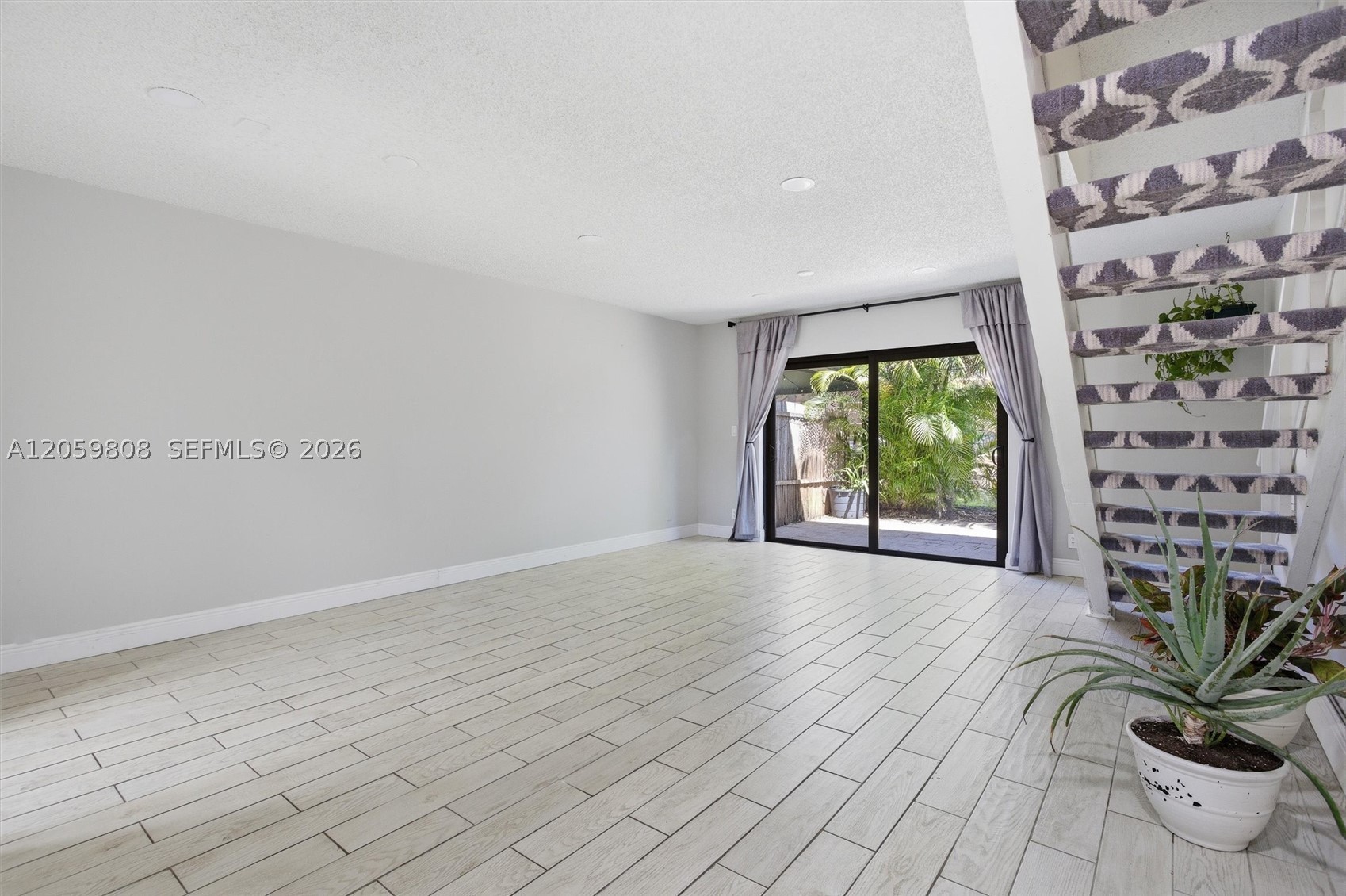COUNTRY SQUIRE TOWNHOMES - Residential