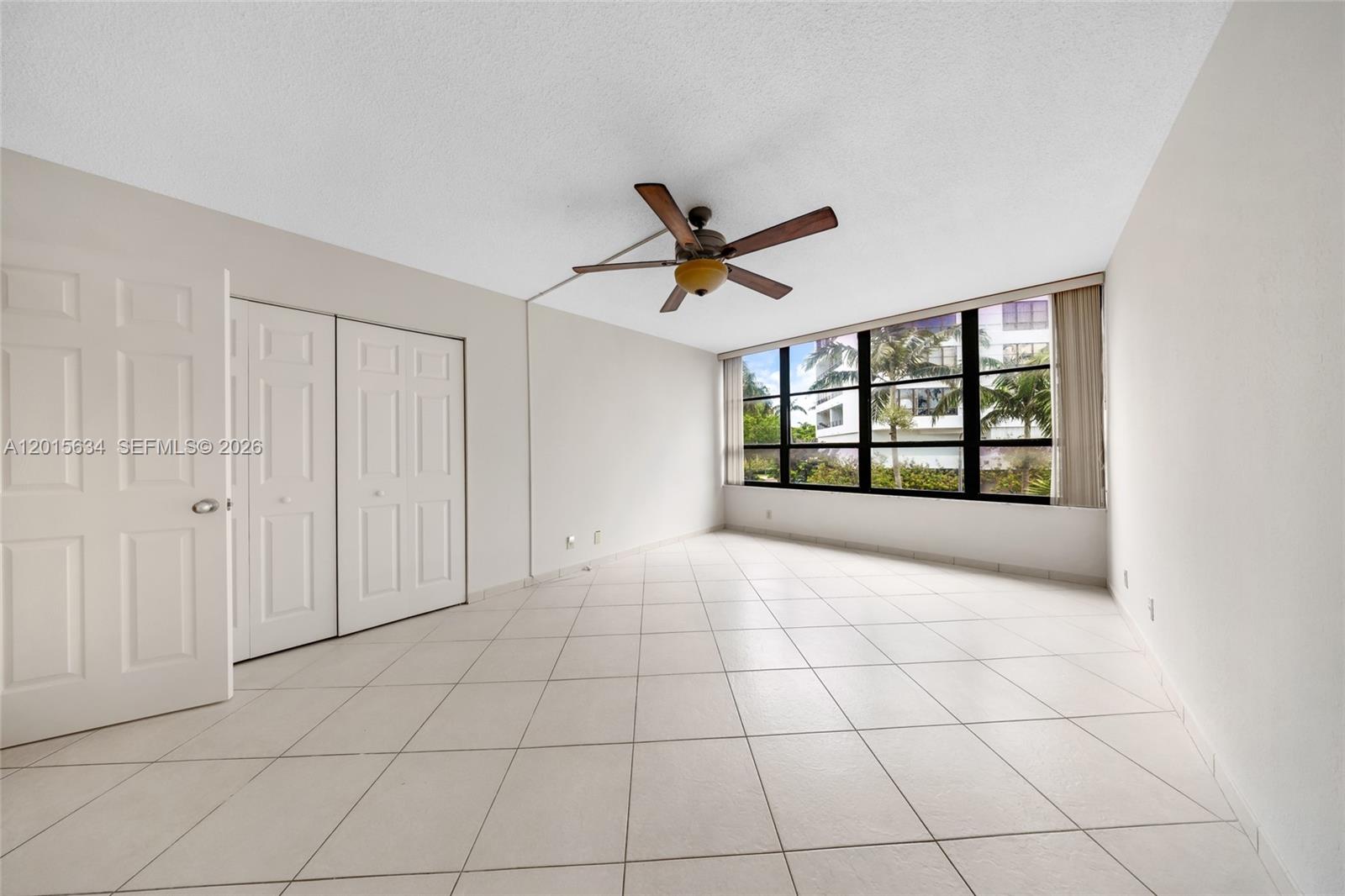 OLYMPUS CONDO PHASE - Residential