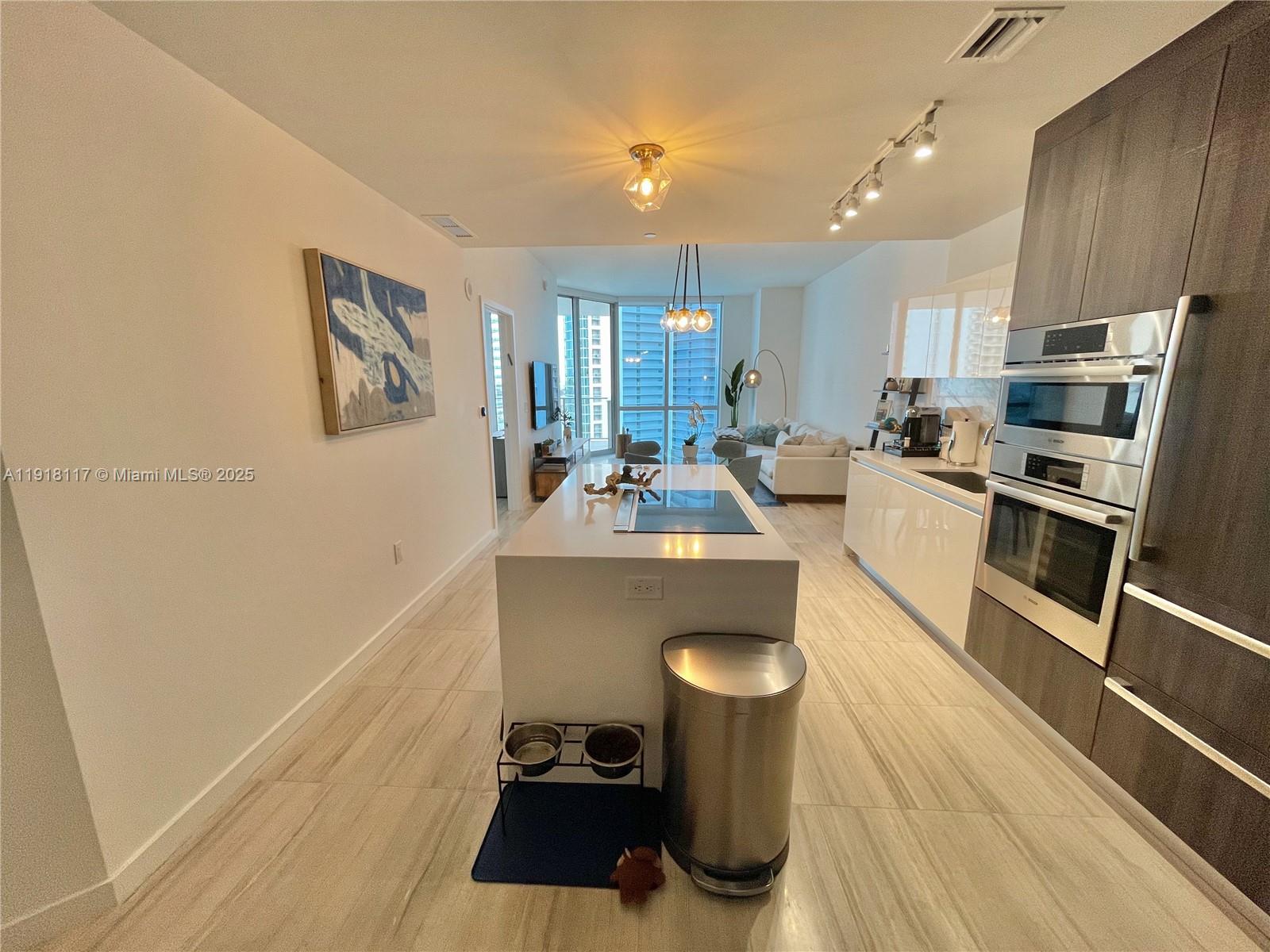 PARAMOUNT MIAMI WORLDCENT - Residential