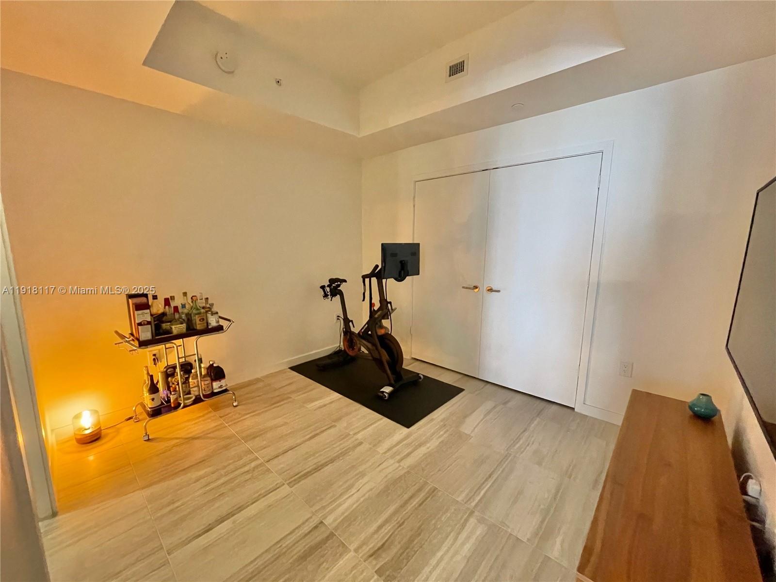 PARAMOUNT MIAMI WORLDCENT - Residential