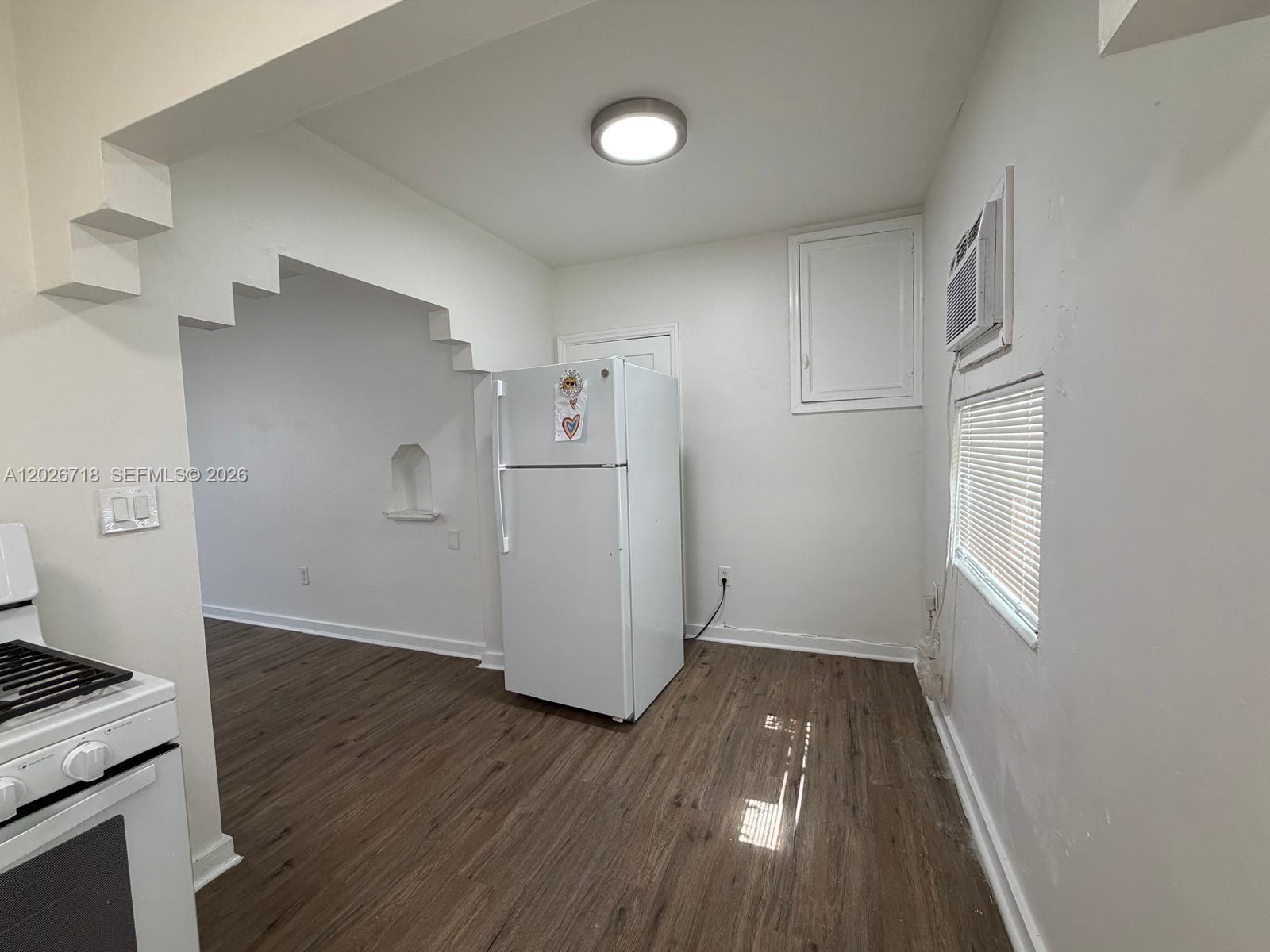 CITY OF MIAMI SOUTH - Residential Lease