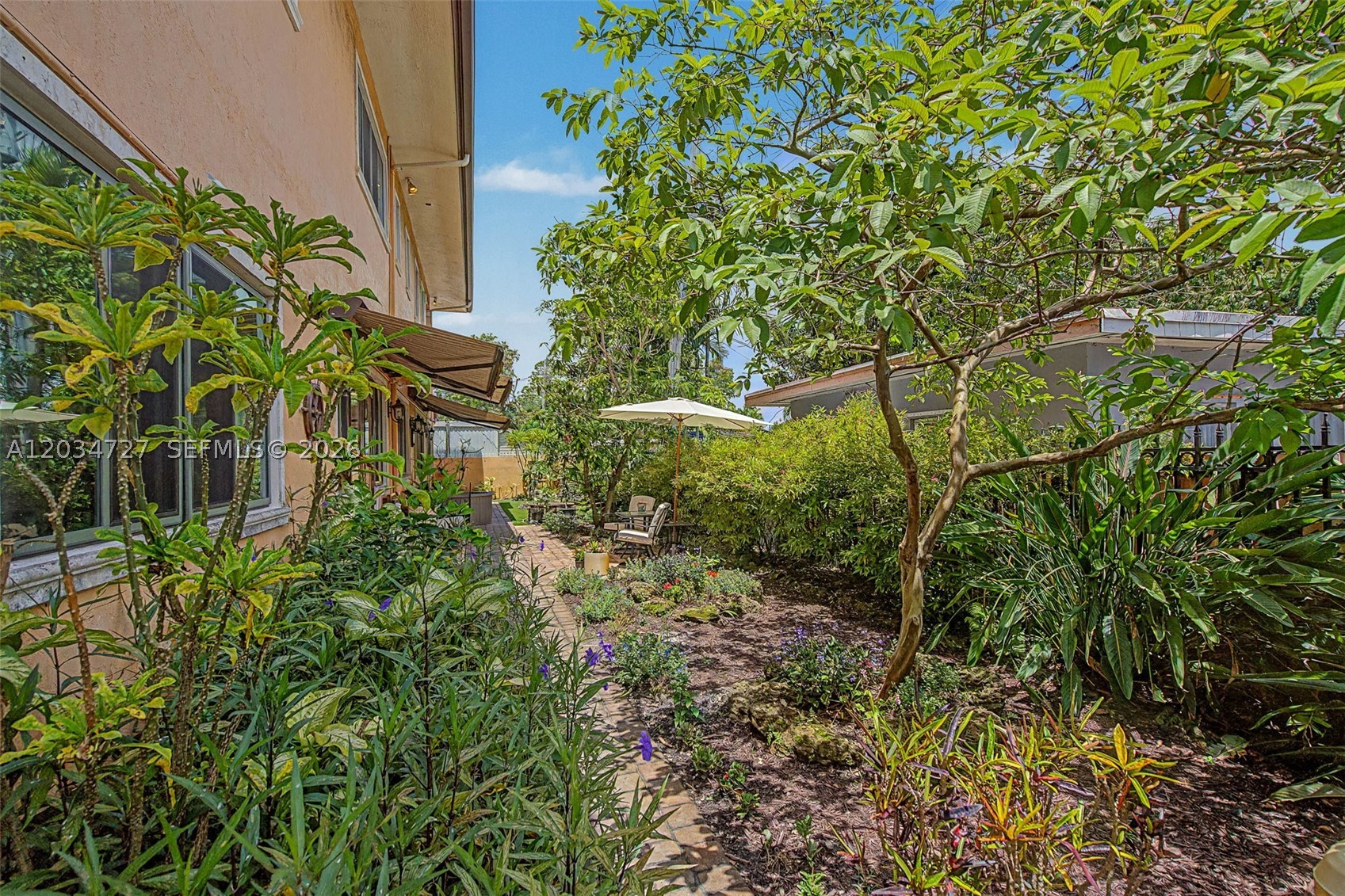 CAMNER GABLES 1ST ADDN - Residential