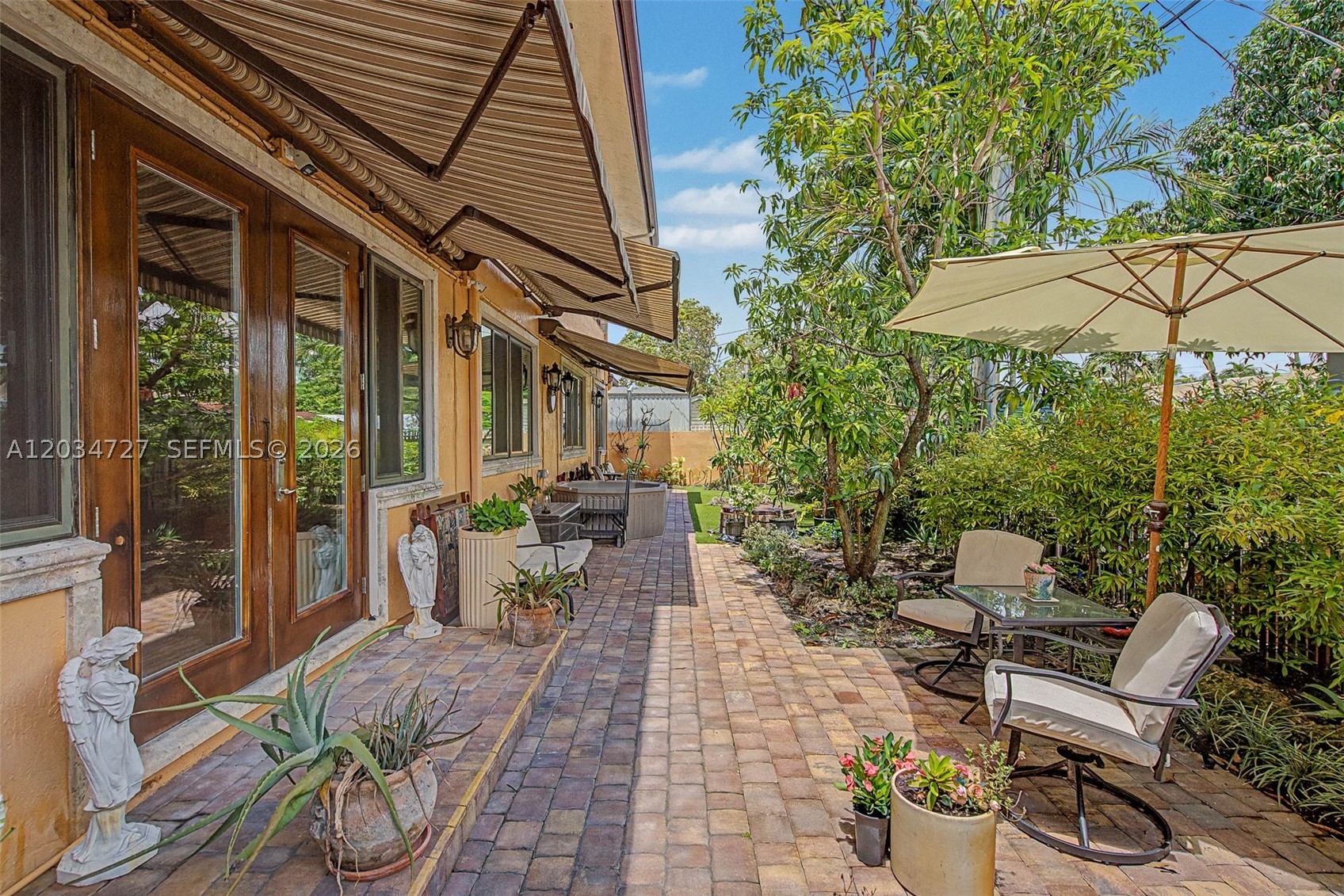 CAMNER GABLES 1ST ADDN - Residential