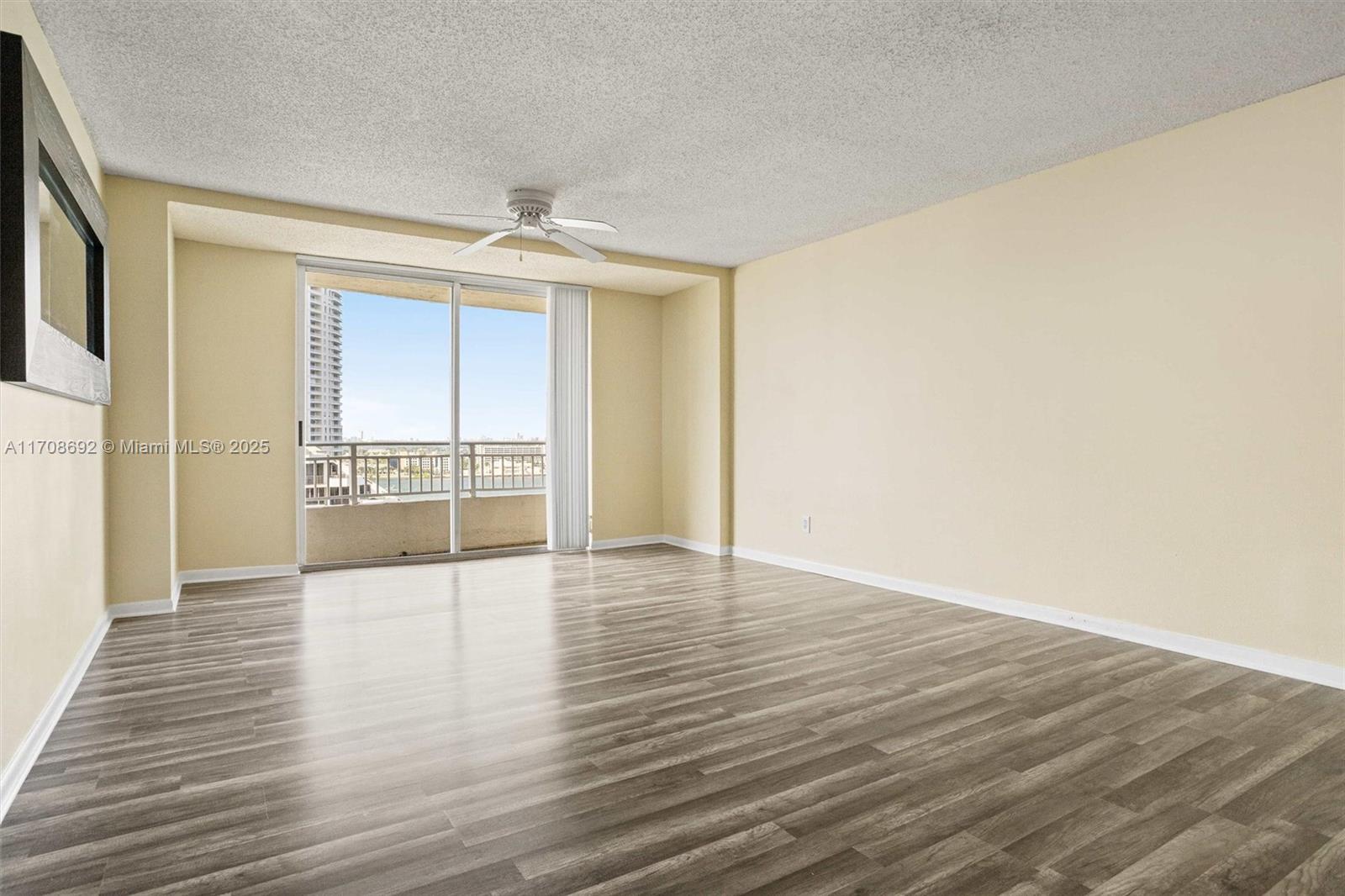 ISOLA CONDO - Residential Lease