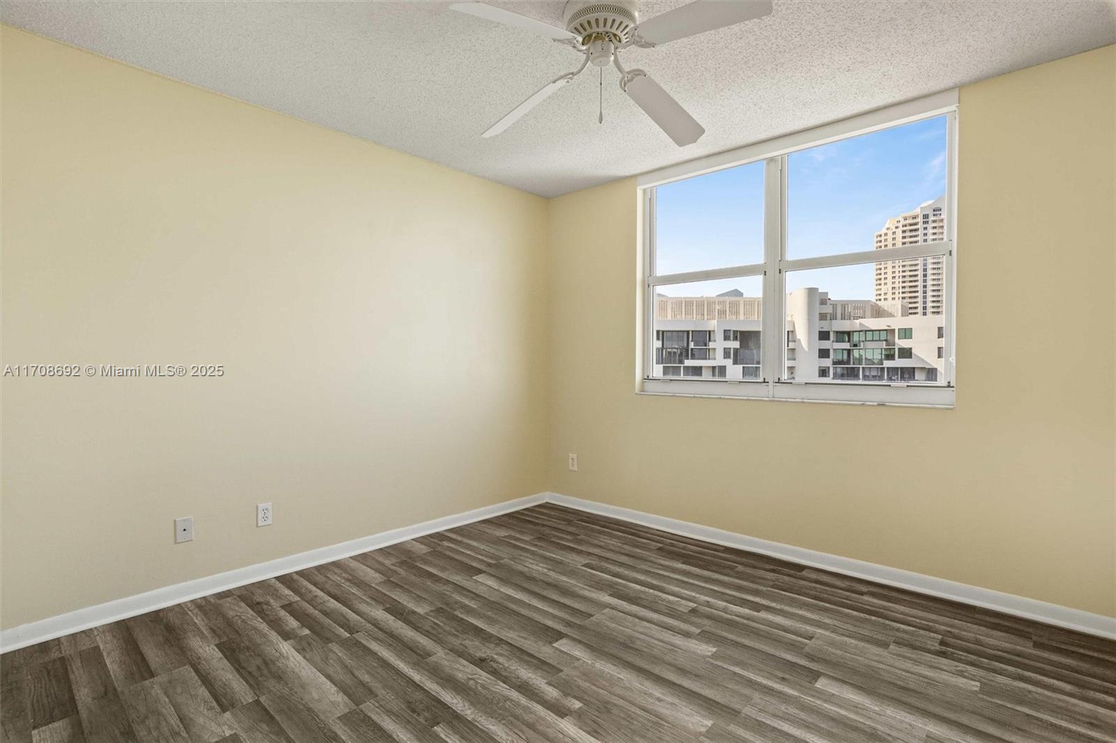 ISOLA CONDO - Residential Lease