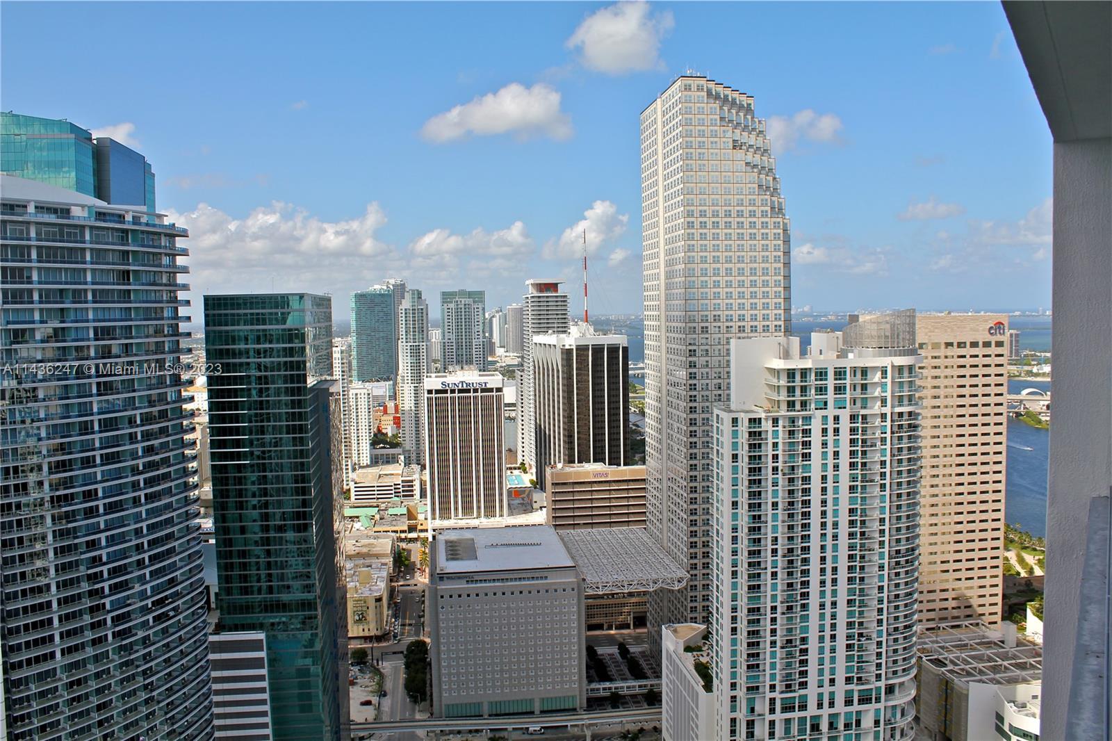ICONBRICKELL CONDO NO 1 - Residential Lease