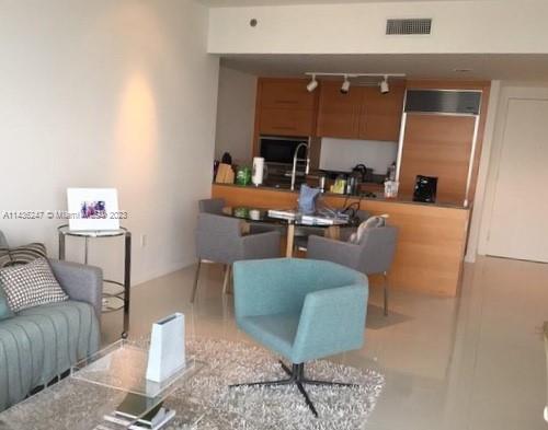 ICONBRICKELL CONDO NO 1 - Residential Lease