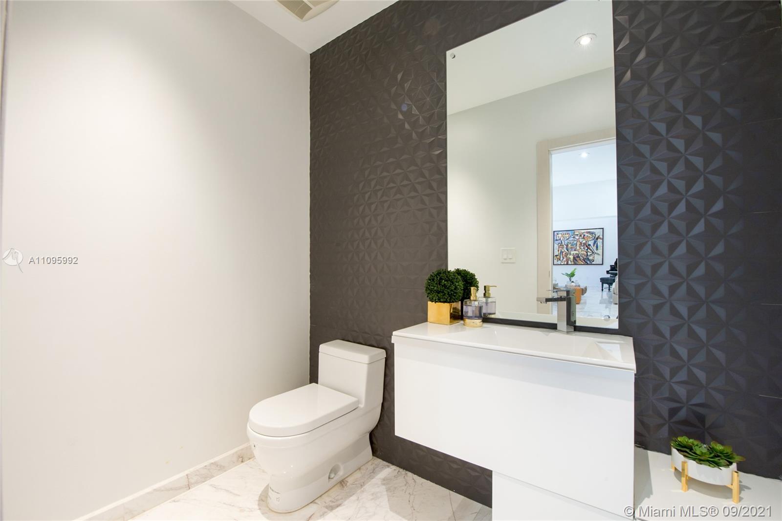 ROCKDALE ESTATES - Residential