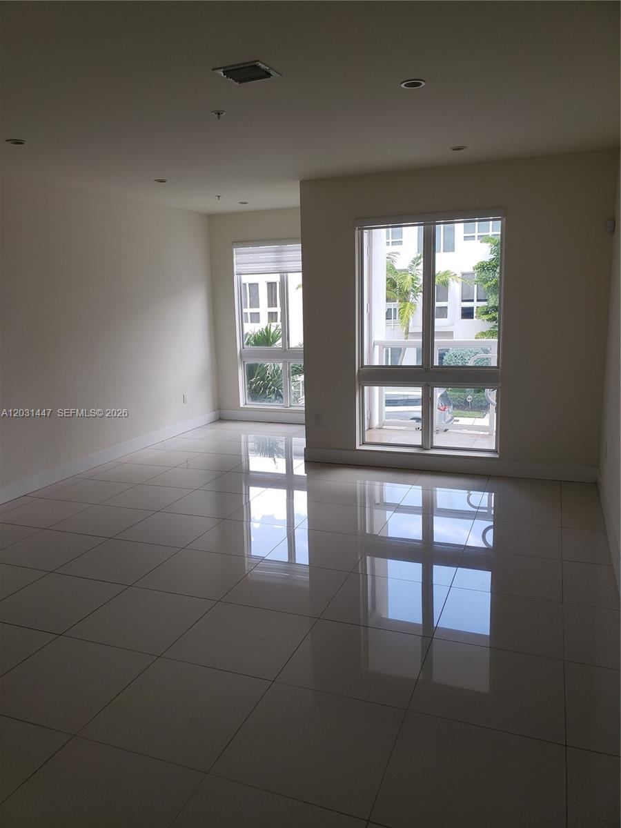 LANDMARK AT DORAL CONDO - Residential Lease