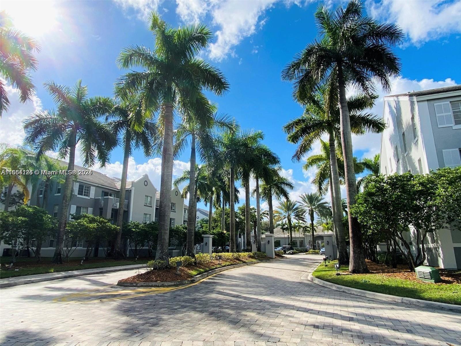 DEVONAIRE CONDO AT PEMBRO - Residential Lease