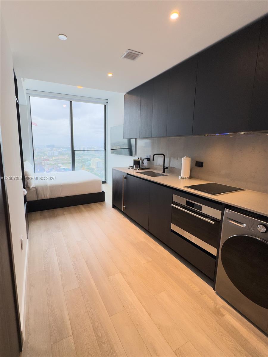 E11EVEN - Residential