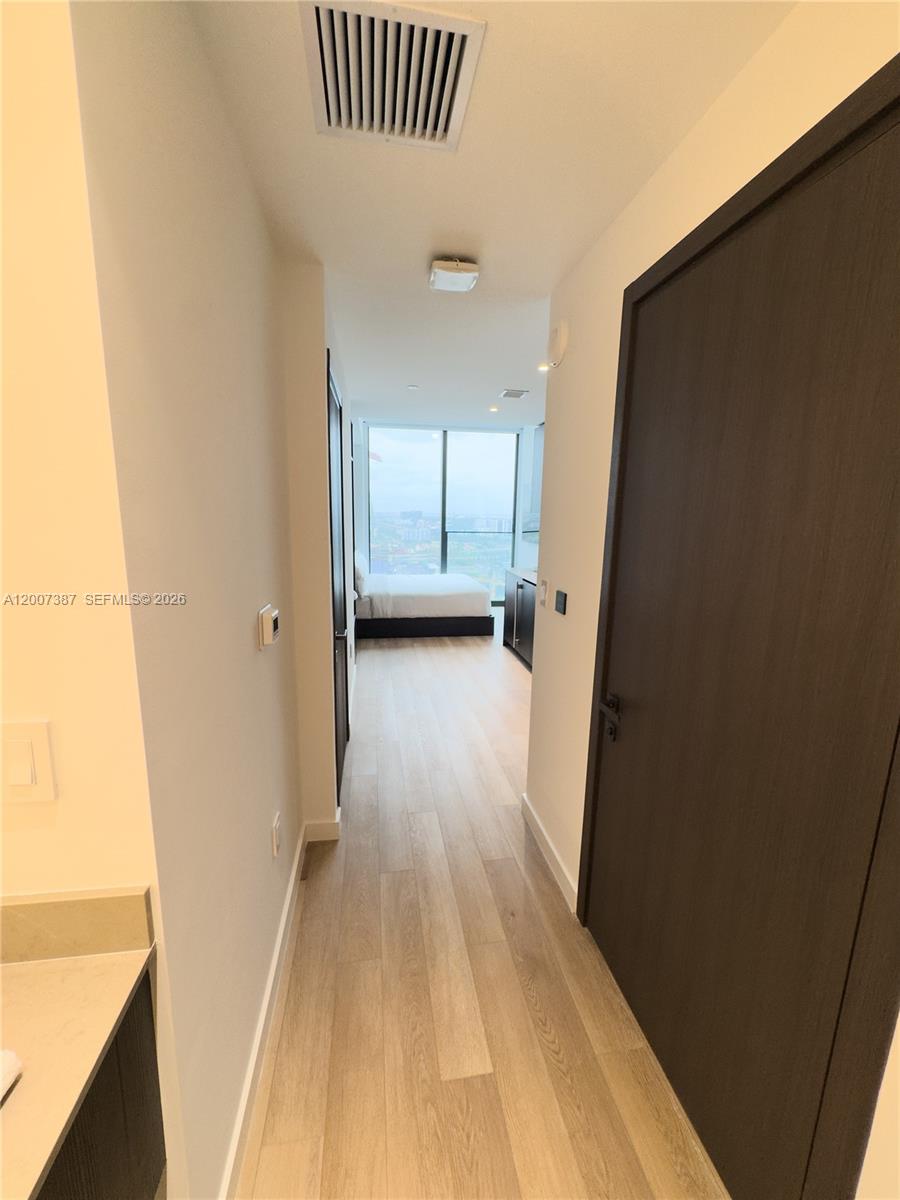 E11EVEN - Residential