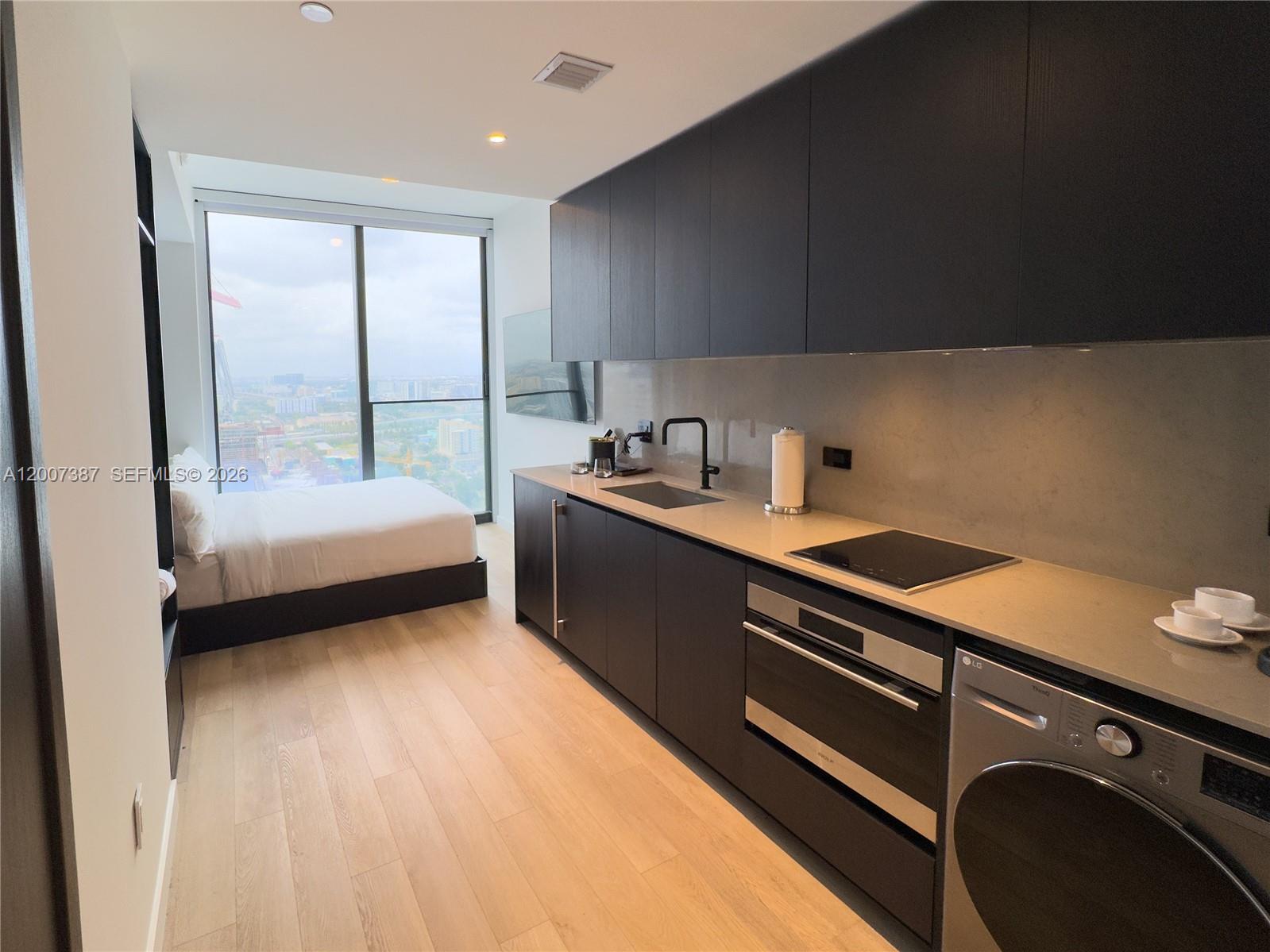 E11EVEN - Residential