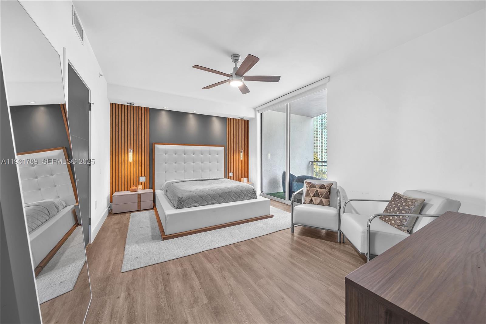 IVY CONDO - Residential