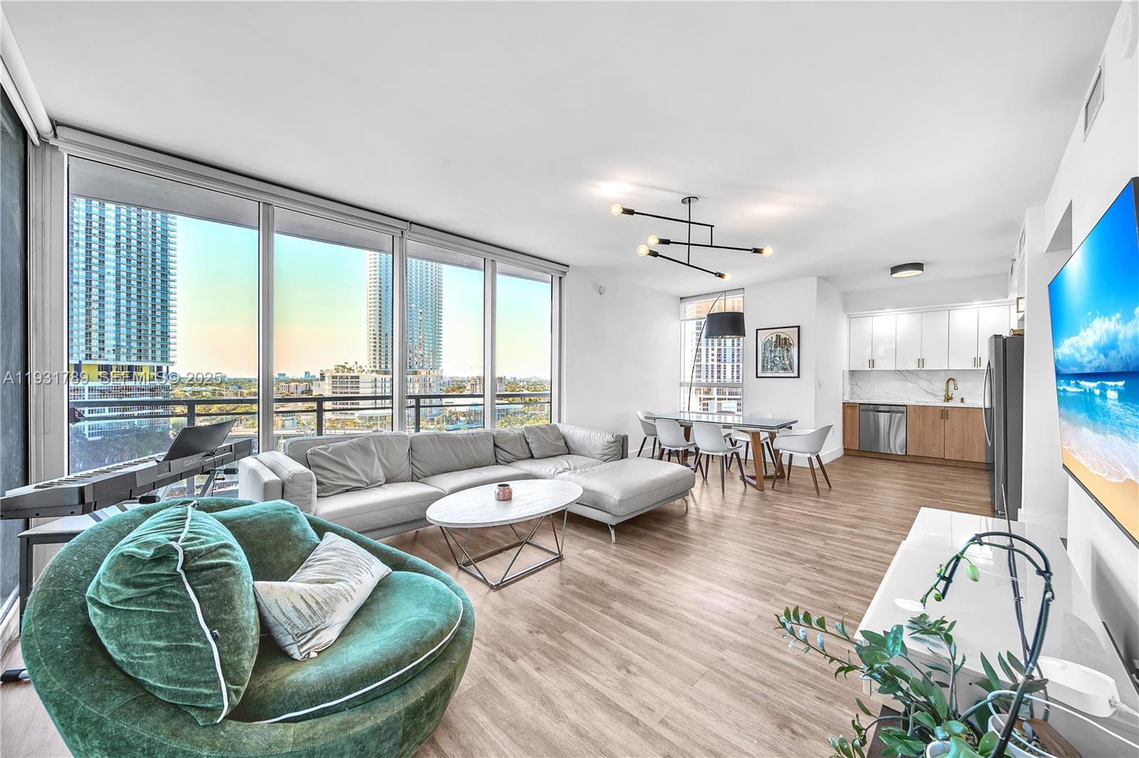 IVY CONDO - Residential