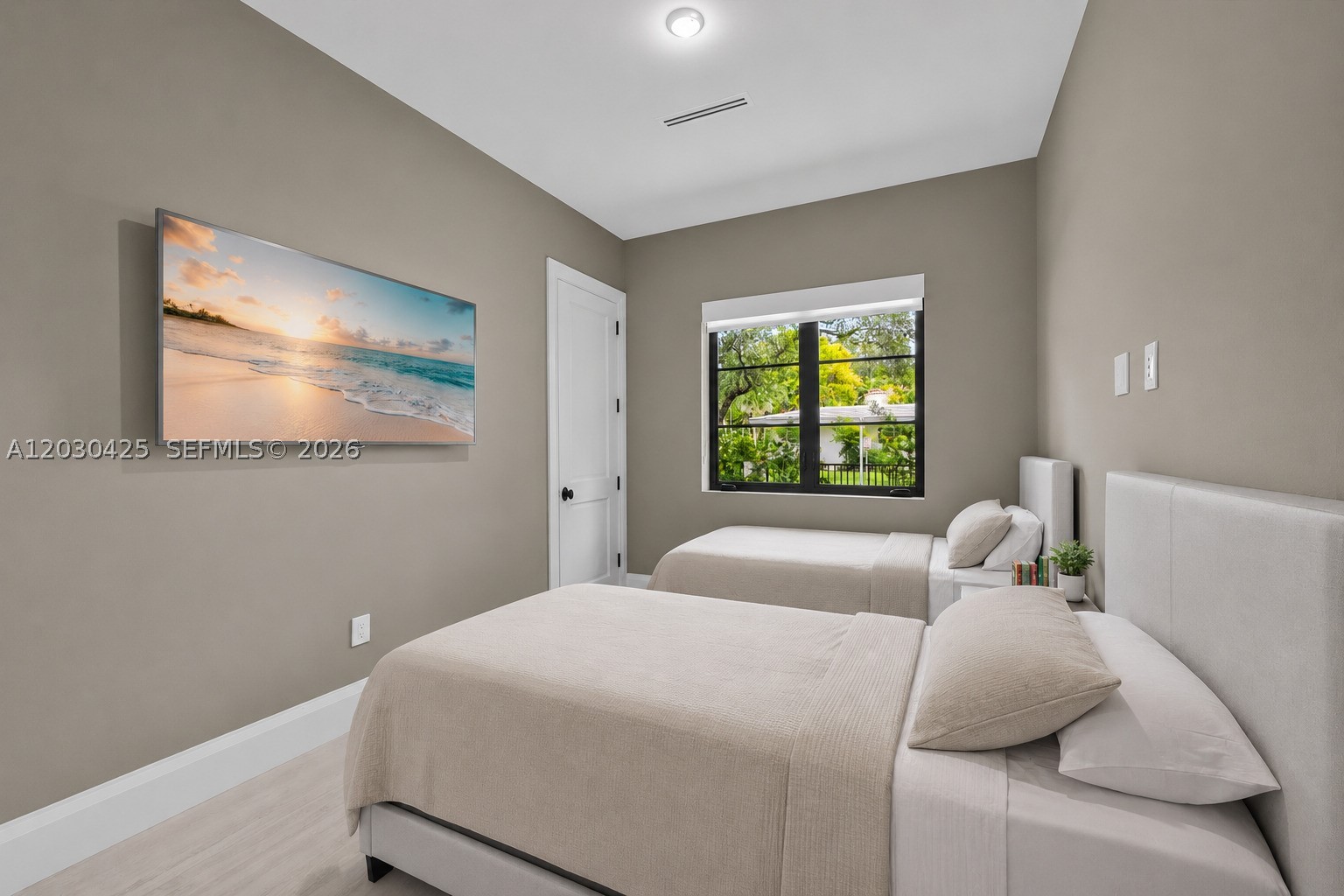CORAL GABLES RIVIERA SEC - Residential