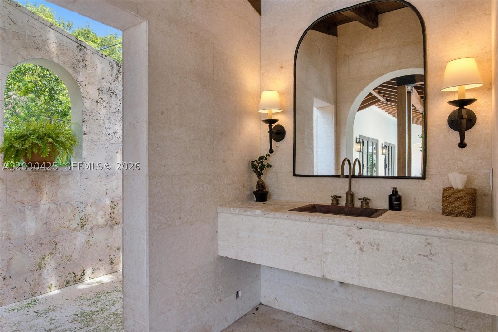 CORAL GABLES RIVIERA SEC - Residential