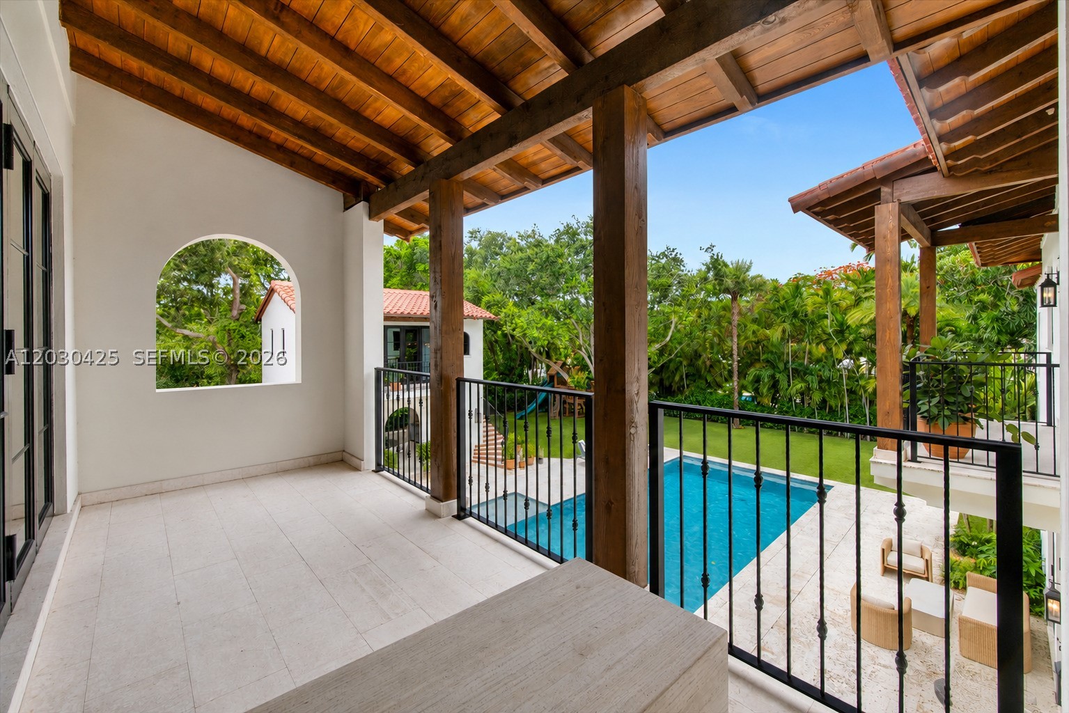 CORAL GABLES RIVIERA SEC - Residential