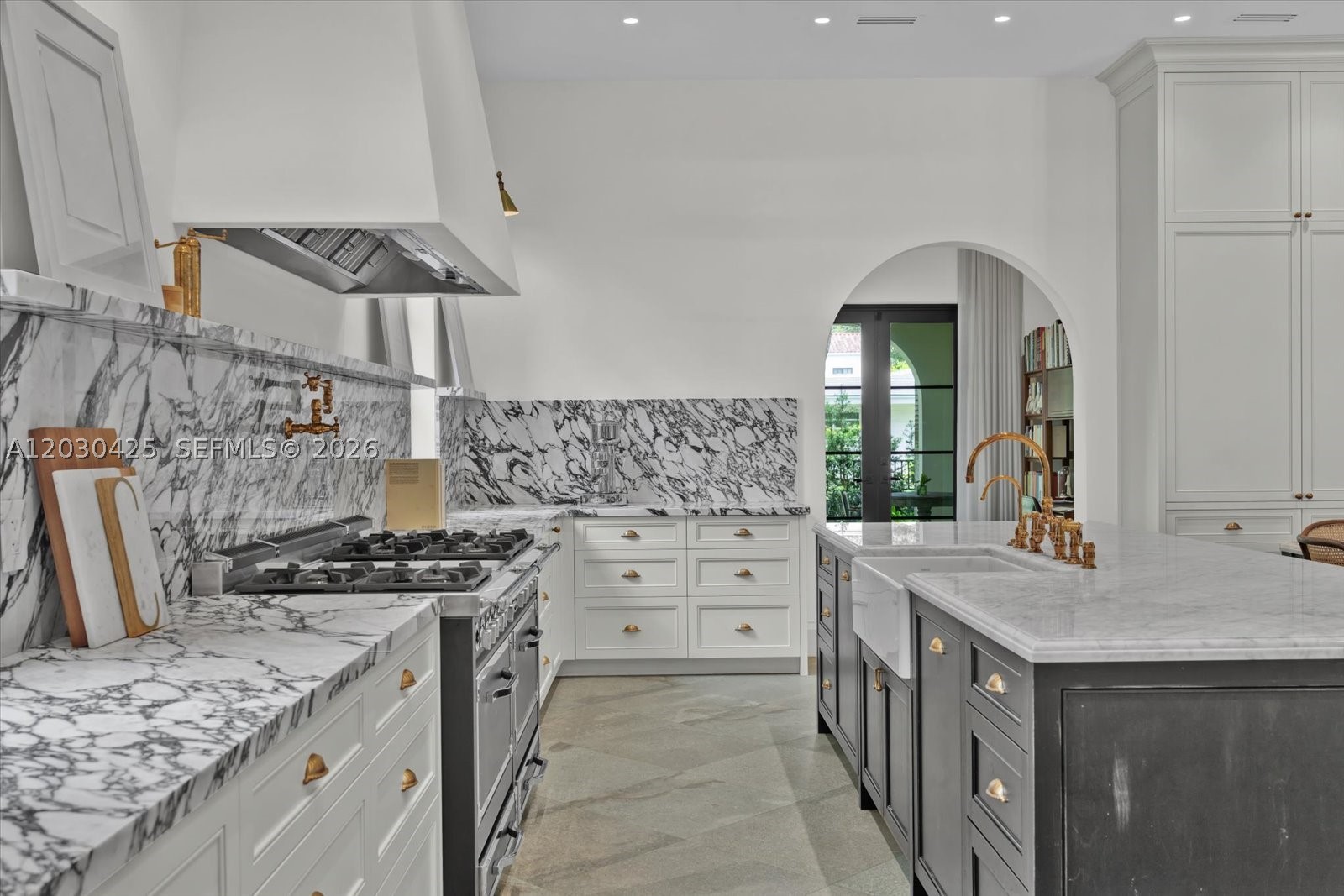 CORAL GABLES RIVIERA SEC - Residential