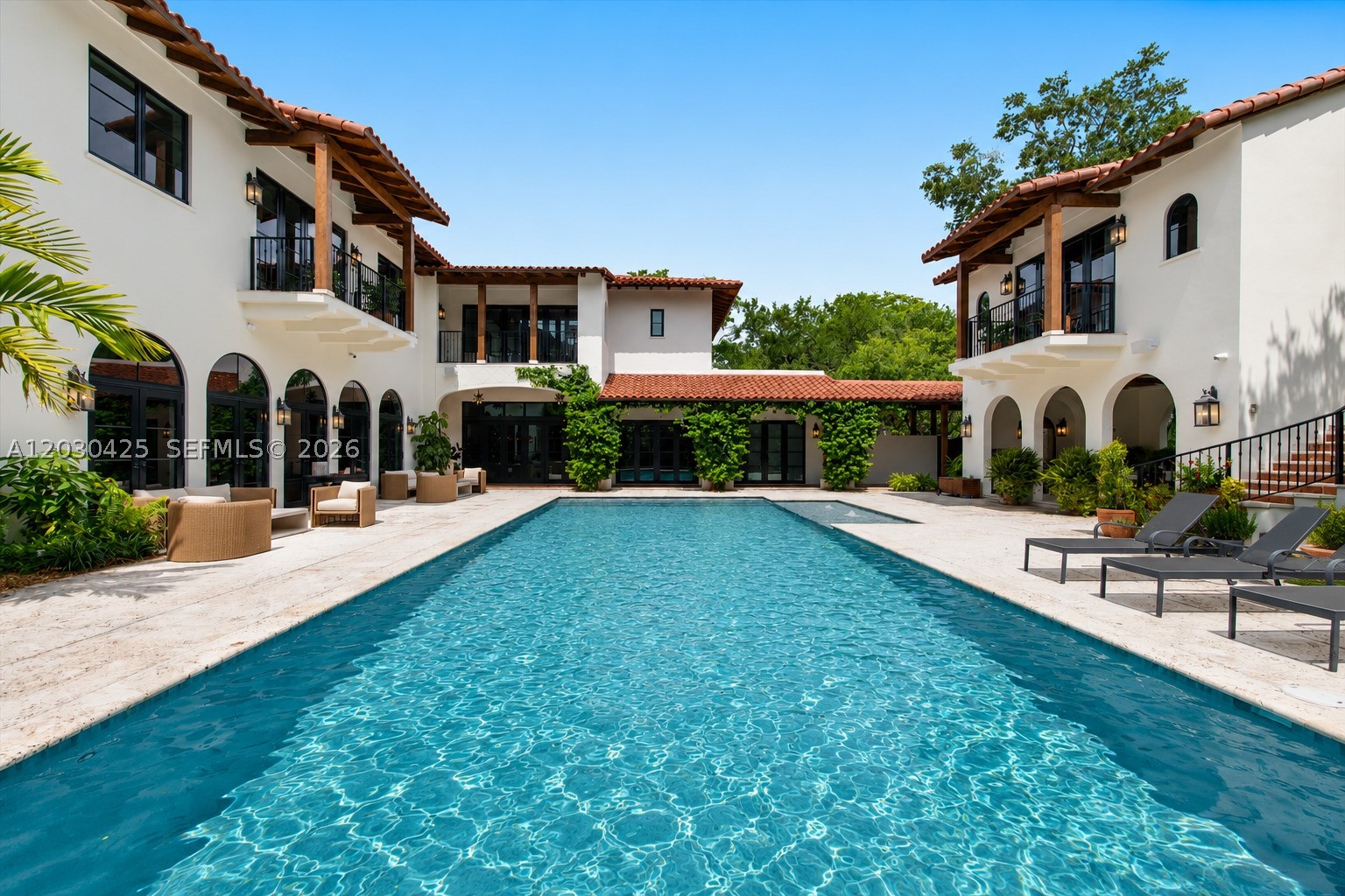 CORAL GABLES RIVIERA SEC - Residential