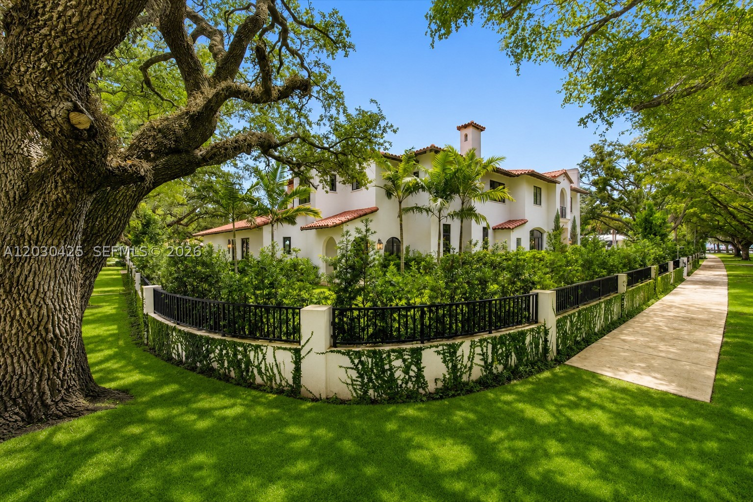 CORAL GABLES RIVIERA SEC - Residential