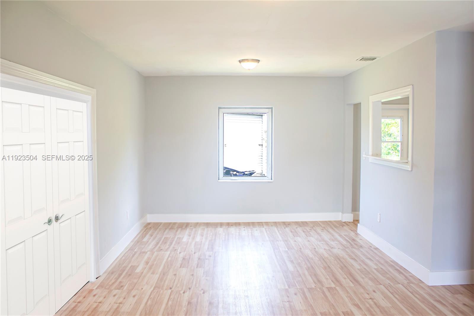 RICHMOND HEIGHTS - Residential