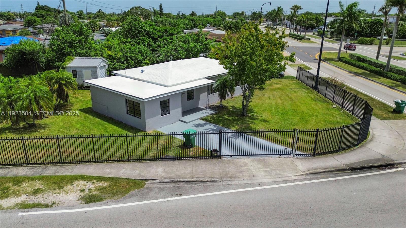 RICHMOND HEIGHTS - Residential