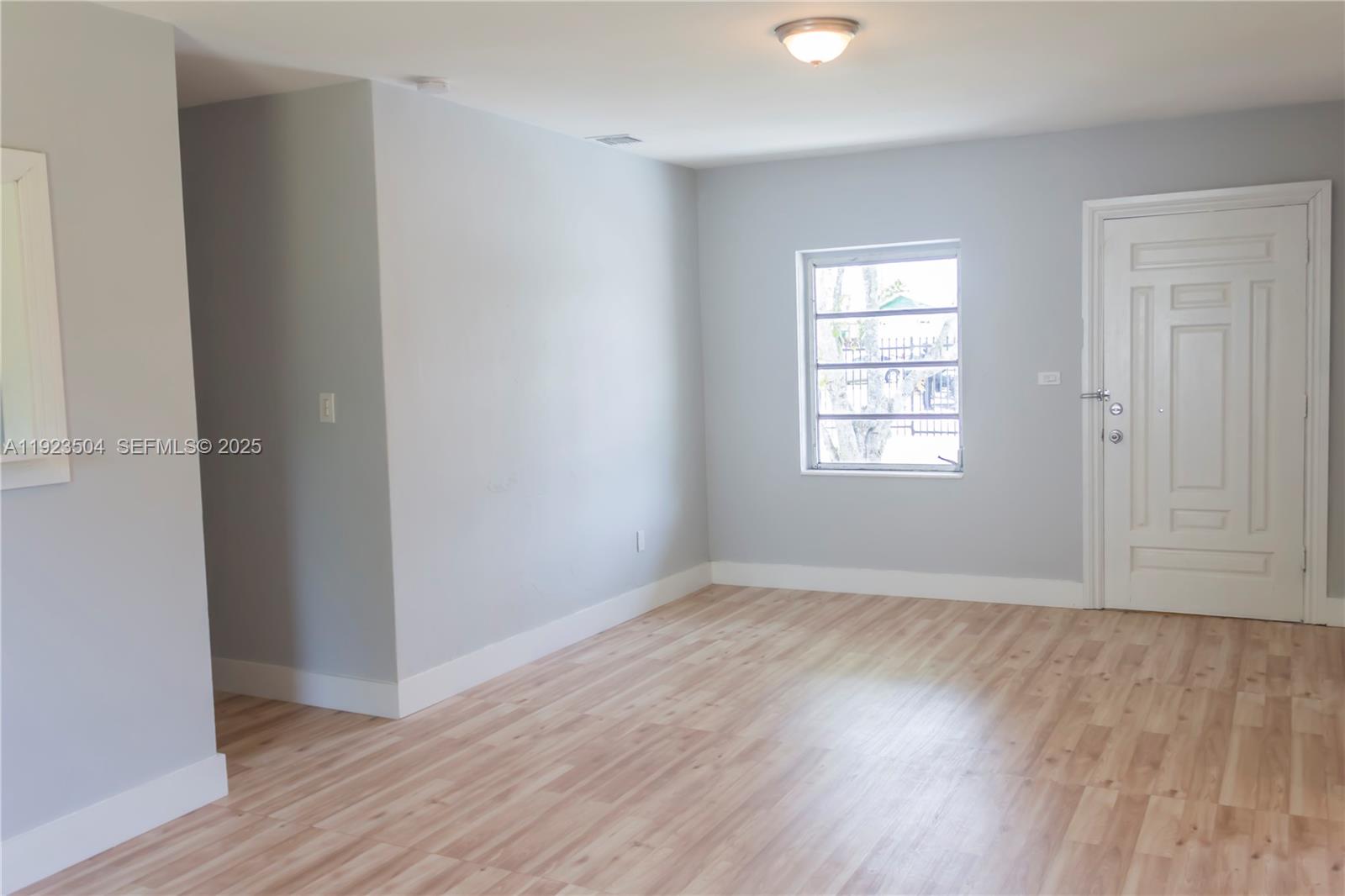 RICHMOND HEIGHTS - Residential