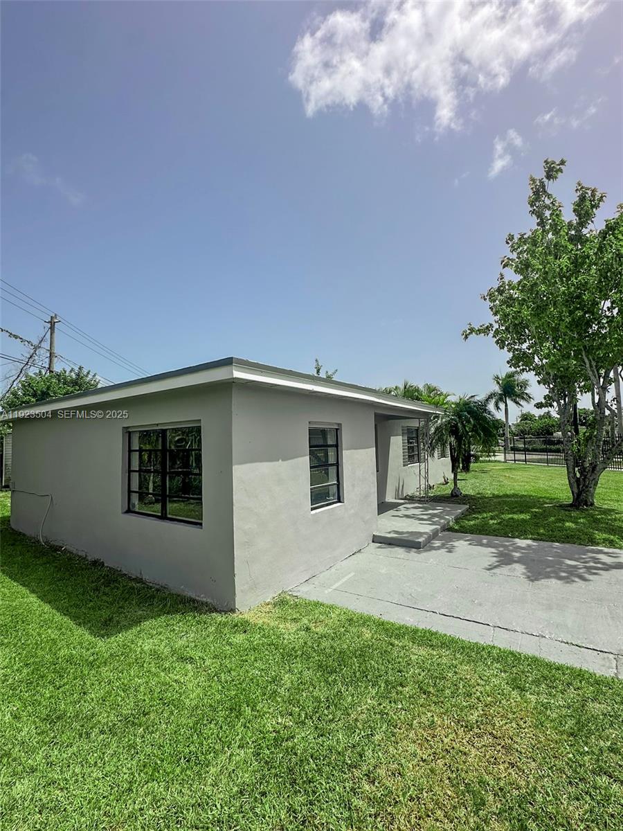 RICHMOND HEIGHTS - Residential