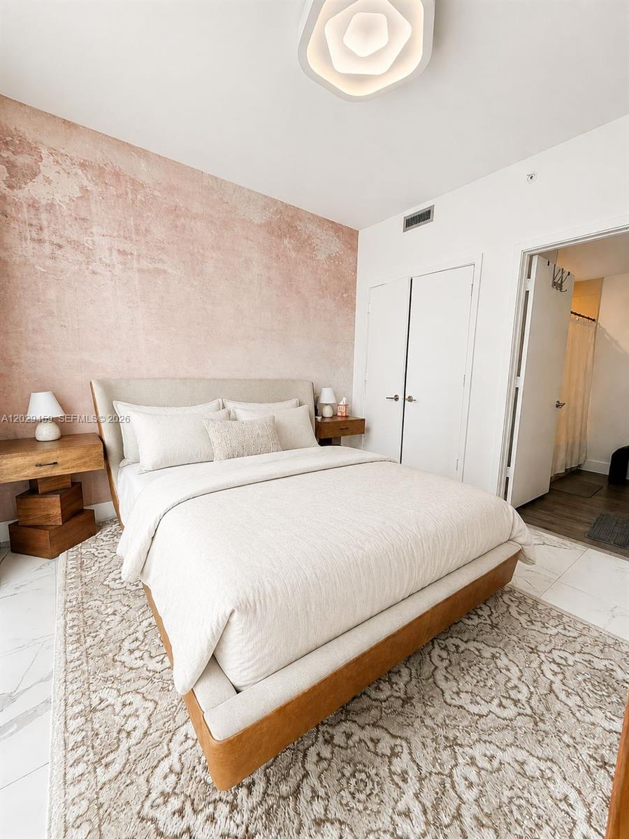 BISCAYNE BEACH CONDO - Residential Lease