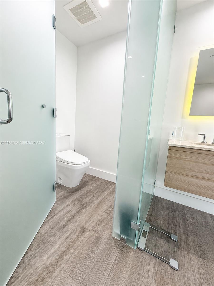 BISCAYNE BEACH CONDO - Residential Lease