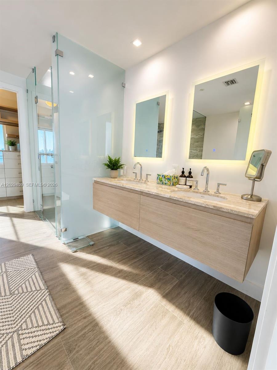 BISCAYNE BEACH CONDO - Residential Lease
