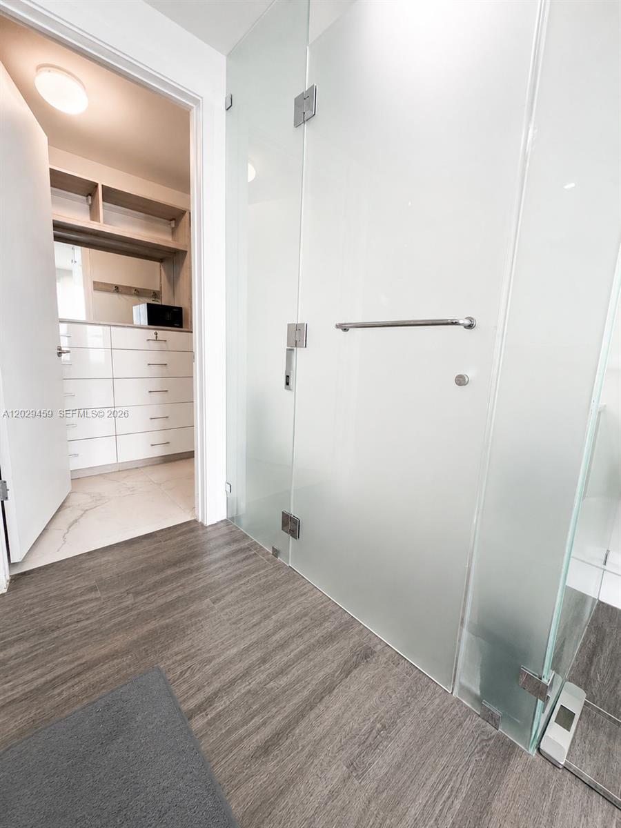 BISCAYNE BEACH CONDO - Residential Lease