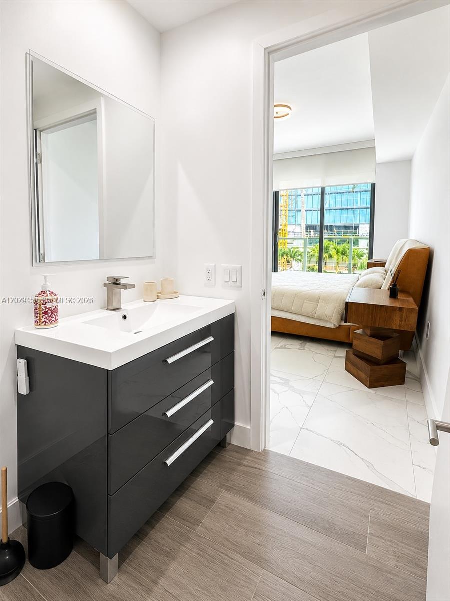 BISCAYNE BEACH CONDO - Residential Lease